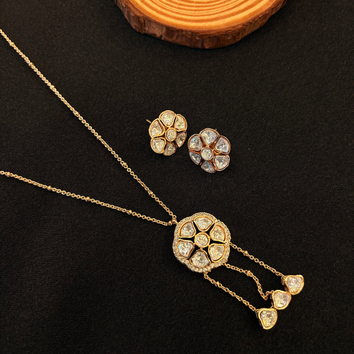 Inaya Bloom Pendant