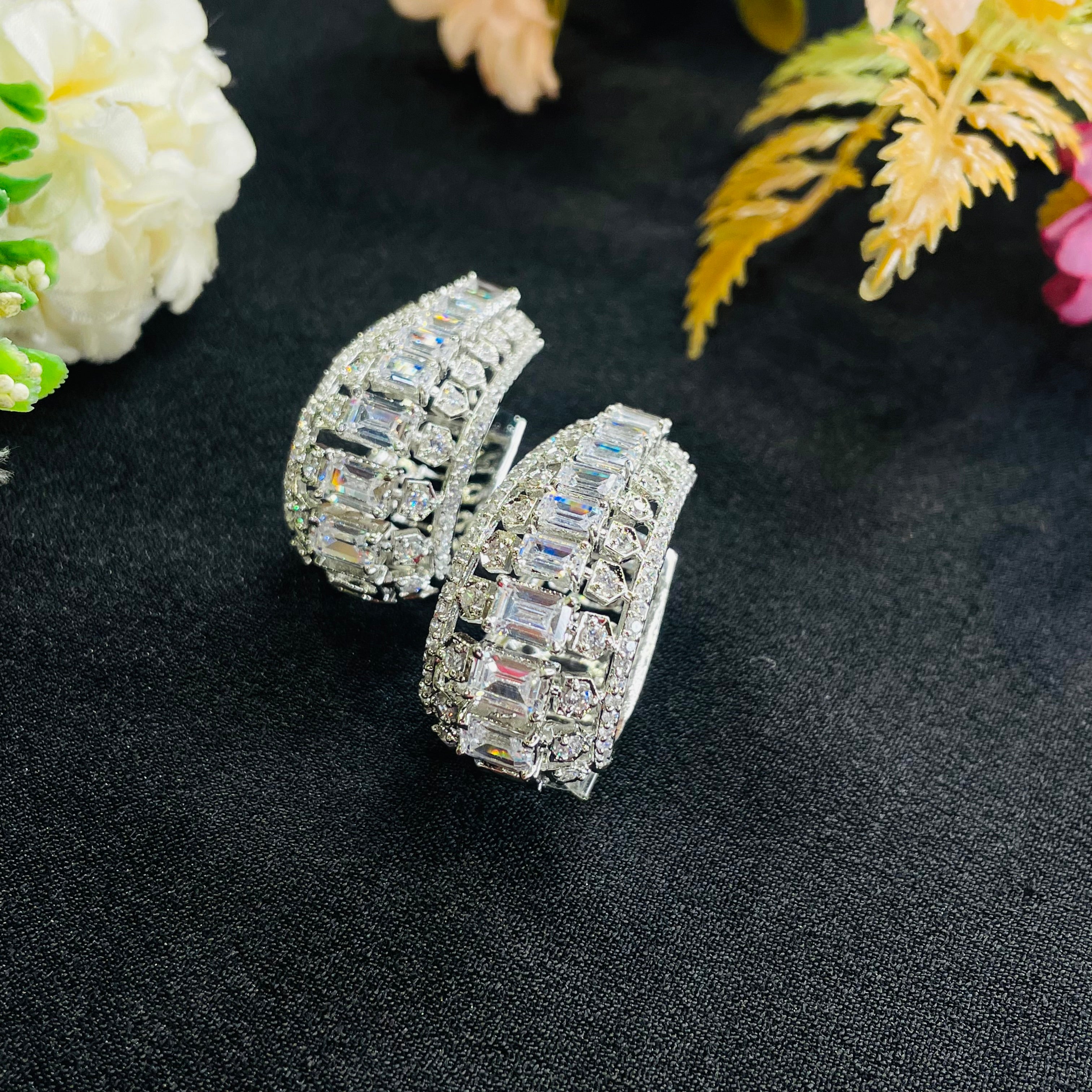 Ad Maya Studs