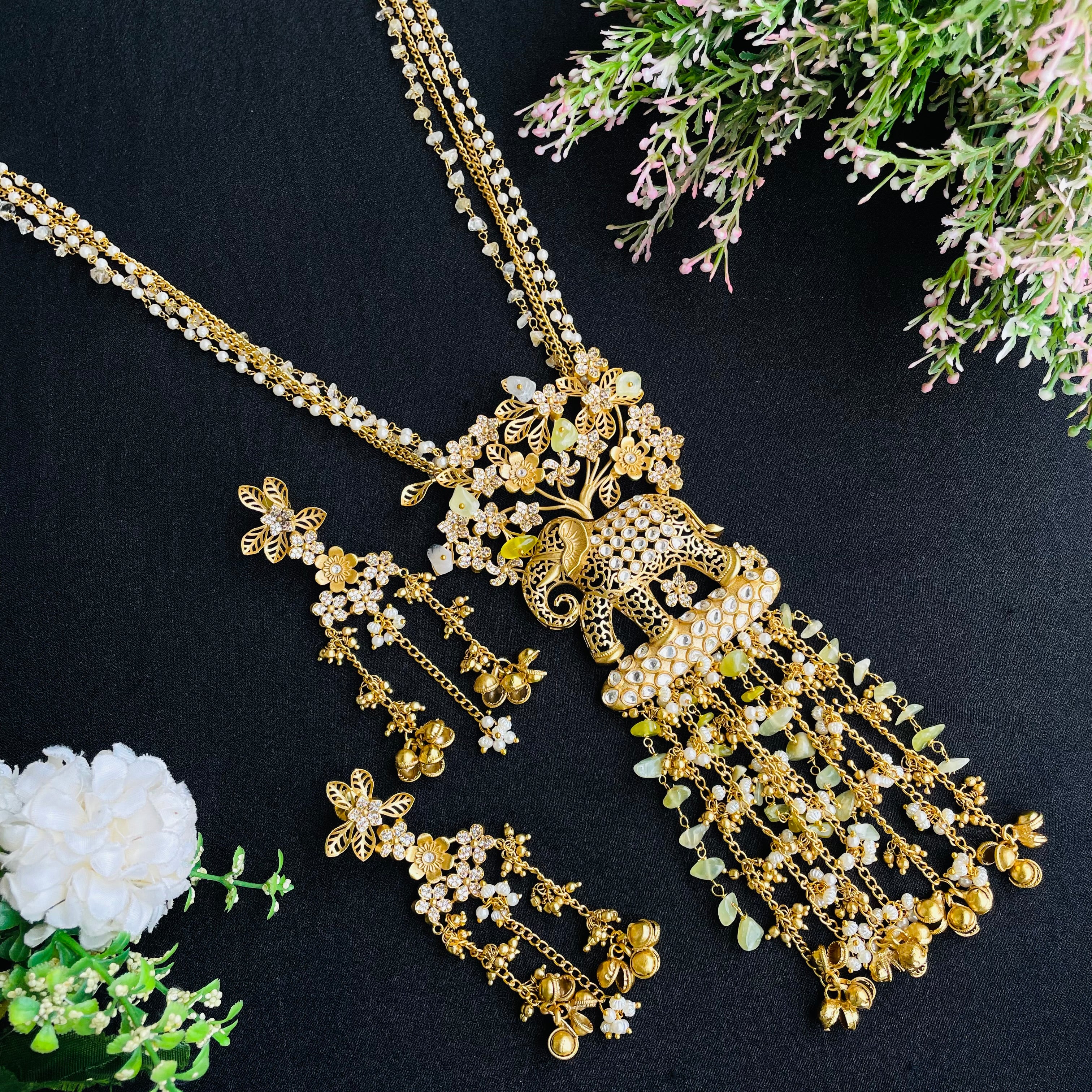 Nayaab Kaavya Long Neckpiece