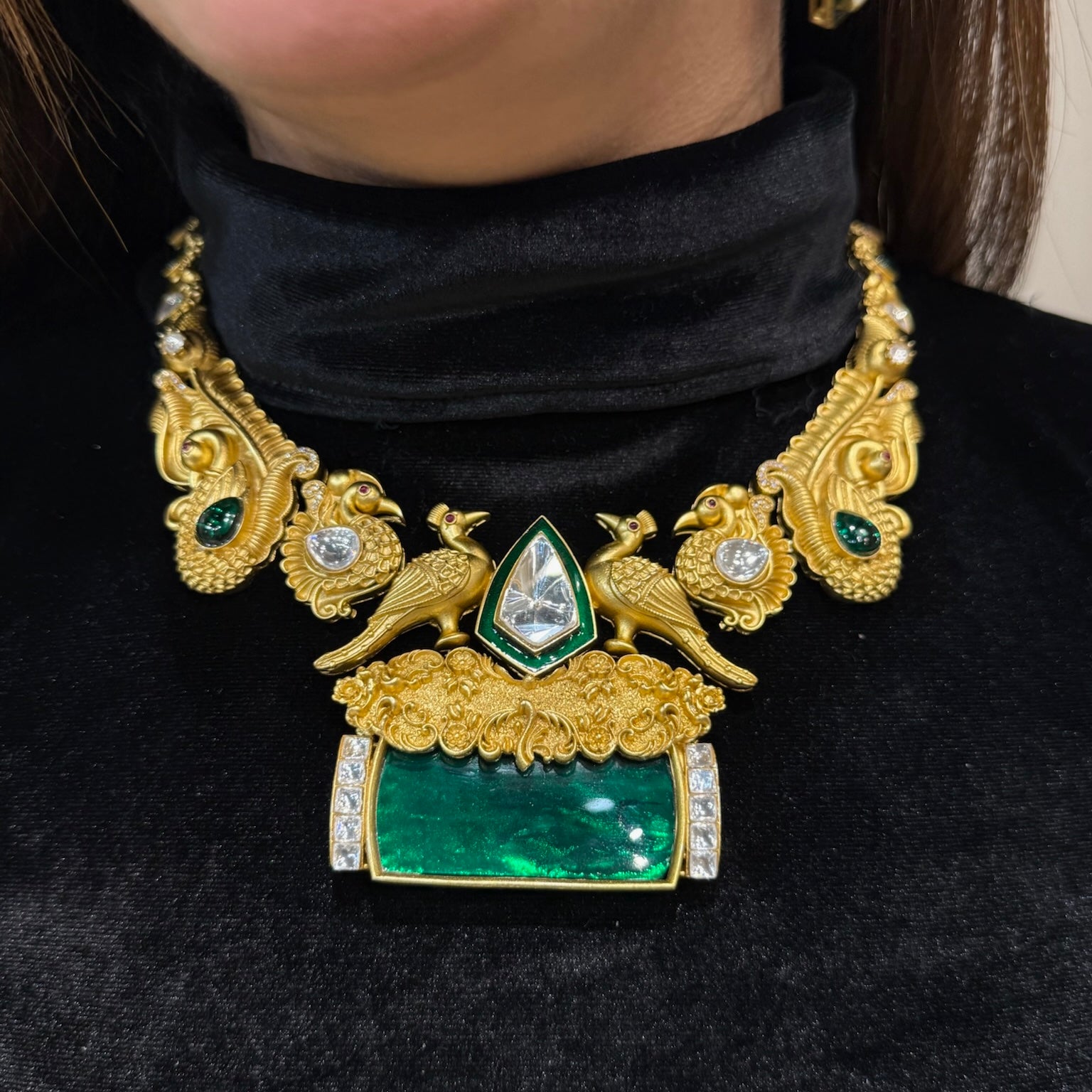 Nayaab ziya Neckpiece