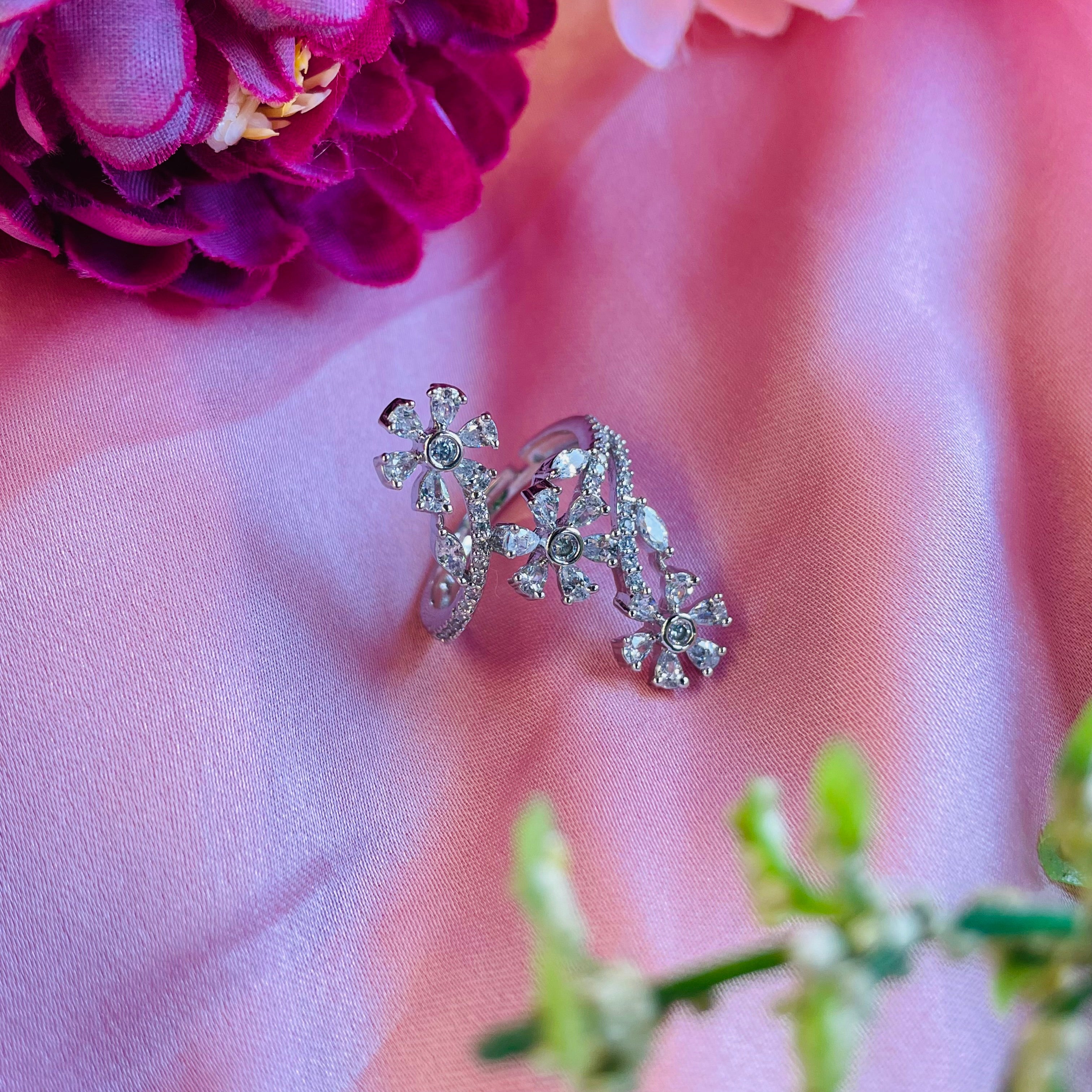 Ad Darla  ring adjustable