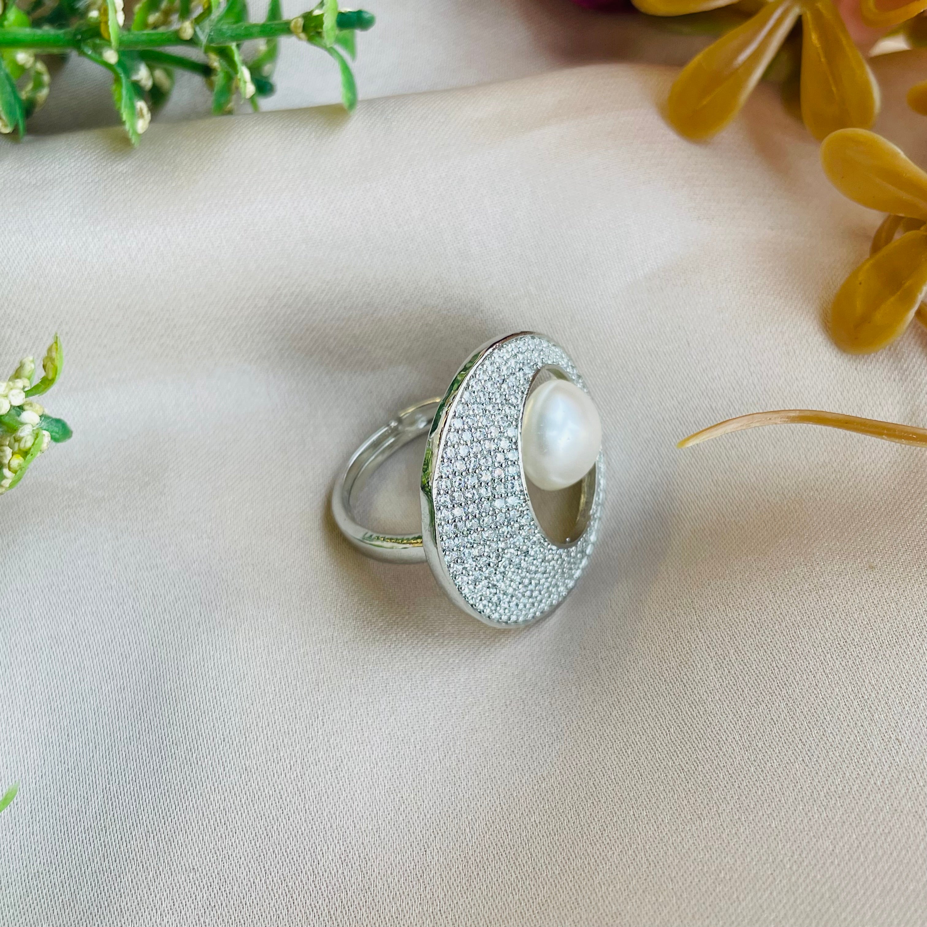 Ad Della  ring Adjustable