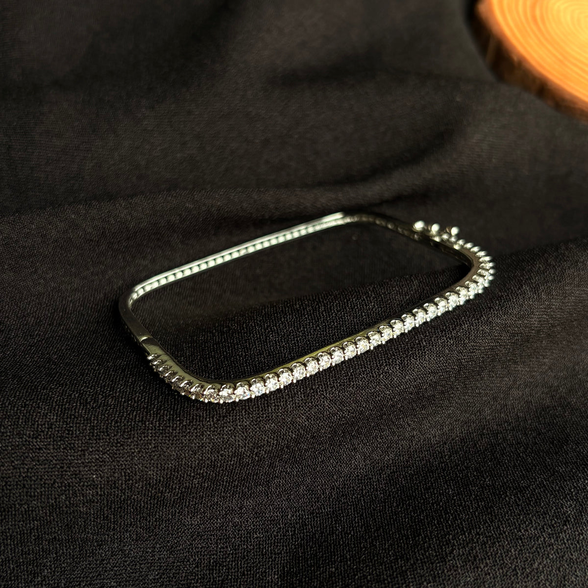 Aaira Luxe Bracelet