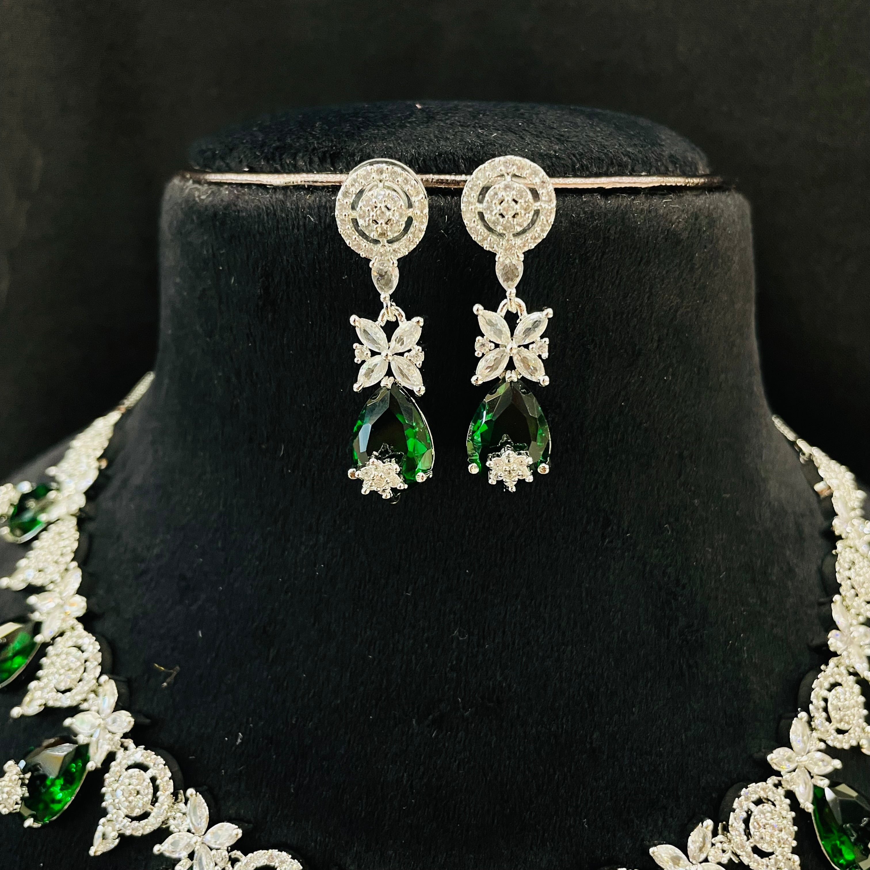 Ad Romi Neckpiece