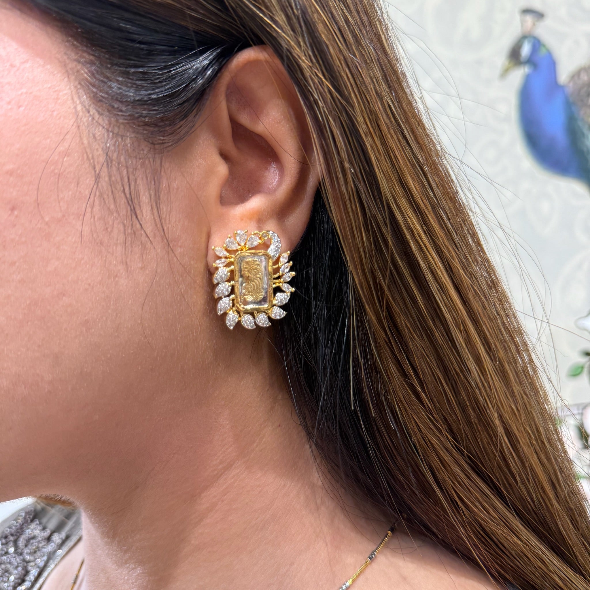 AD Aarna Pendant Set