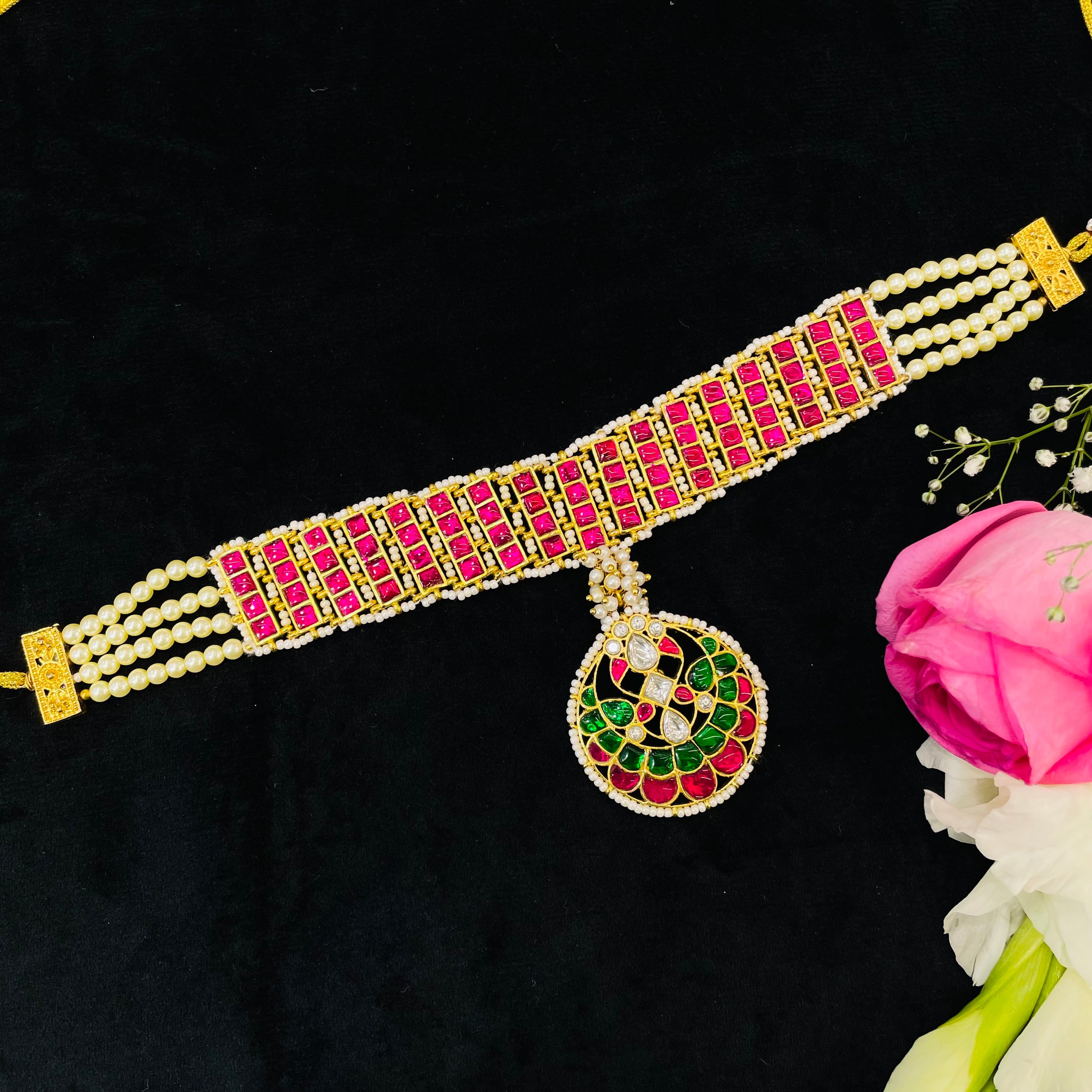 Nayaab Anvi Choker