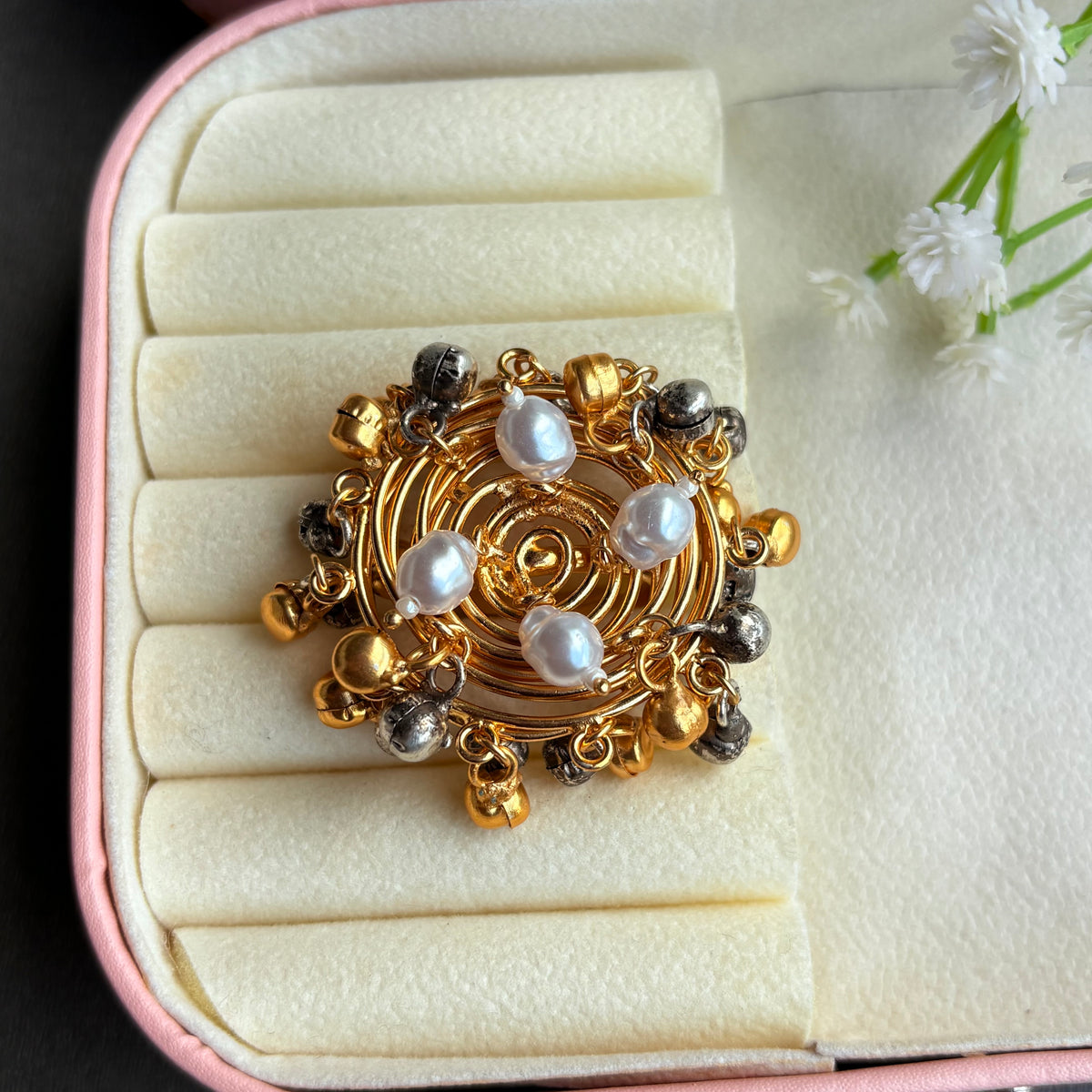 Zariya Pearl Coil Ring