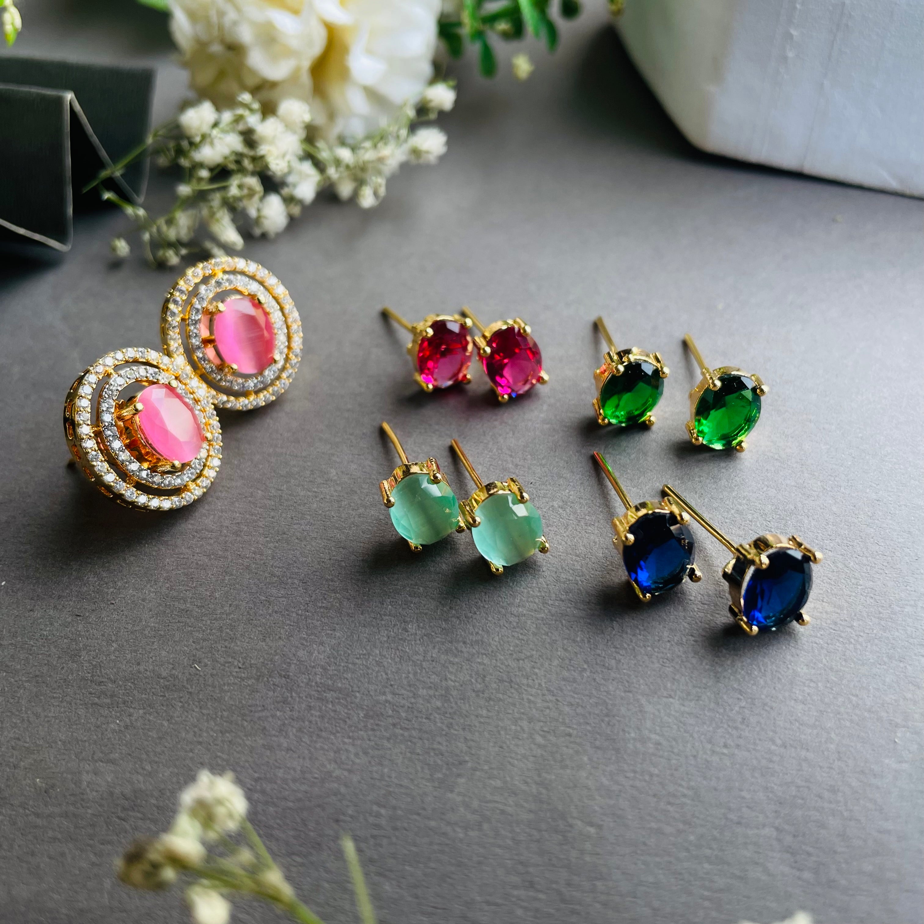 Ad Elaine studs colour changeable