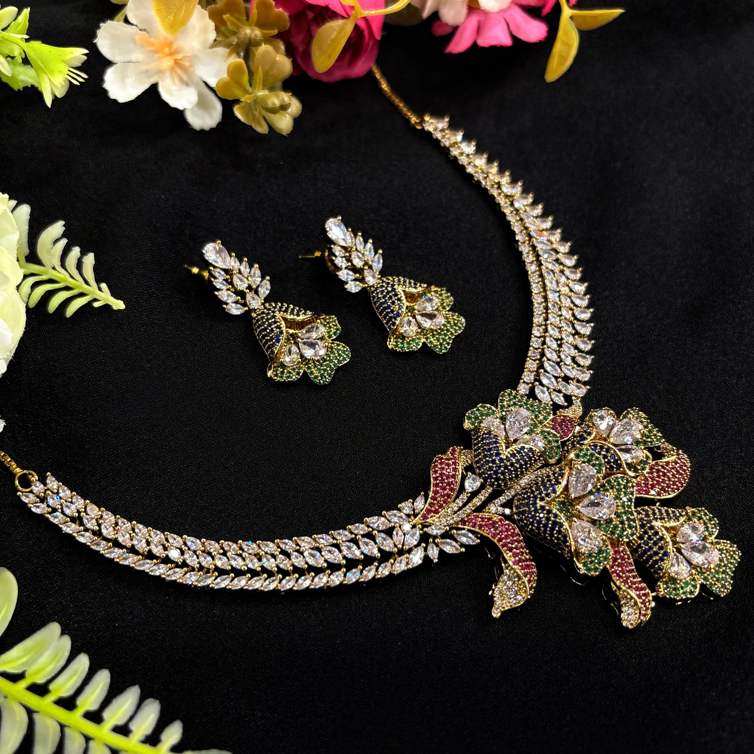 Ad Rhea Neckpiece