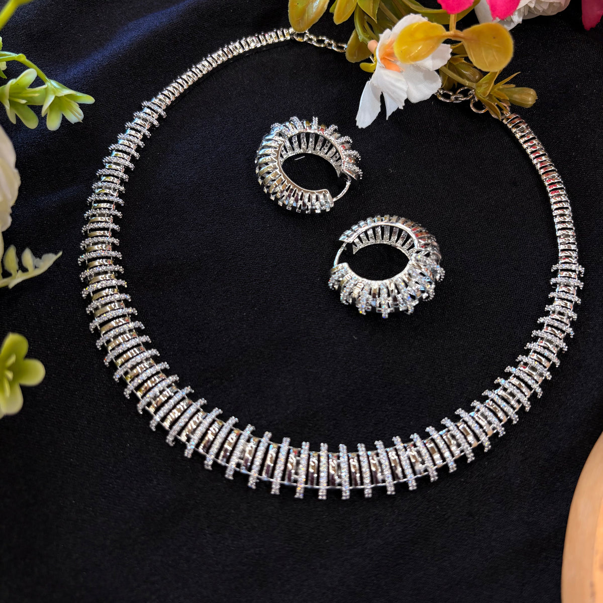 Ad annie Neckpiece