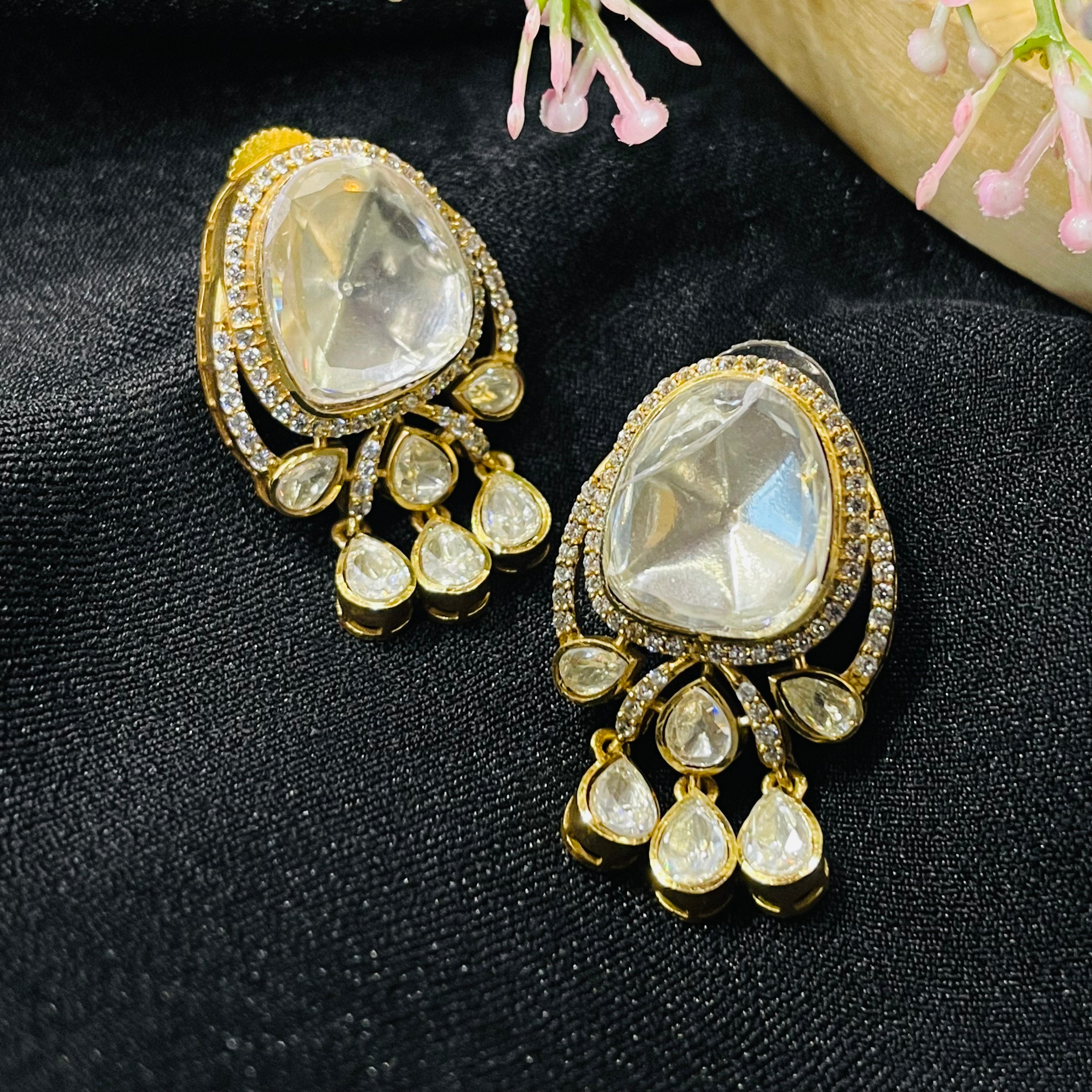 Nayaab Shanvi Polki Studs