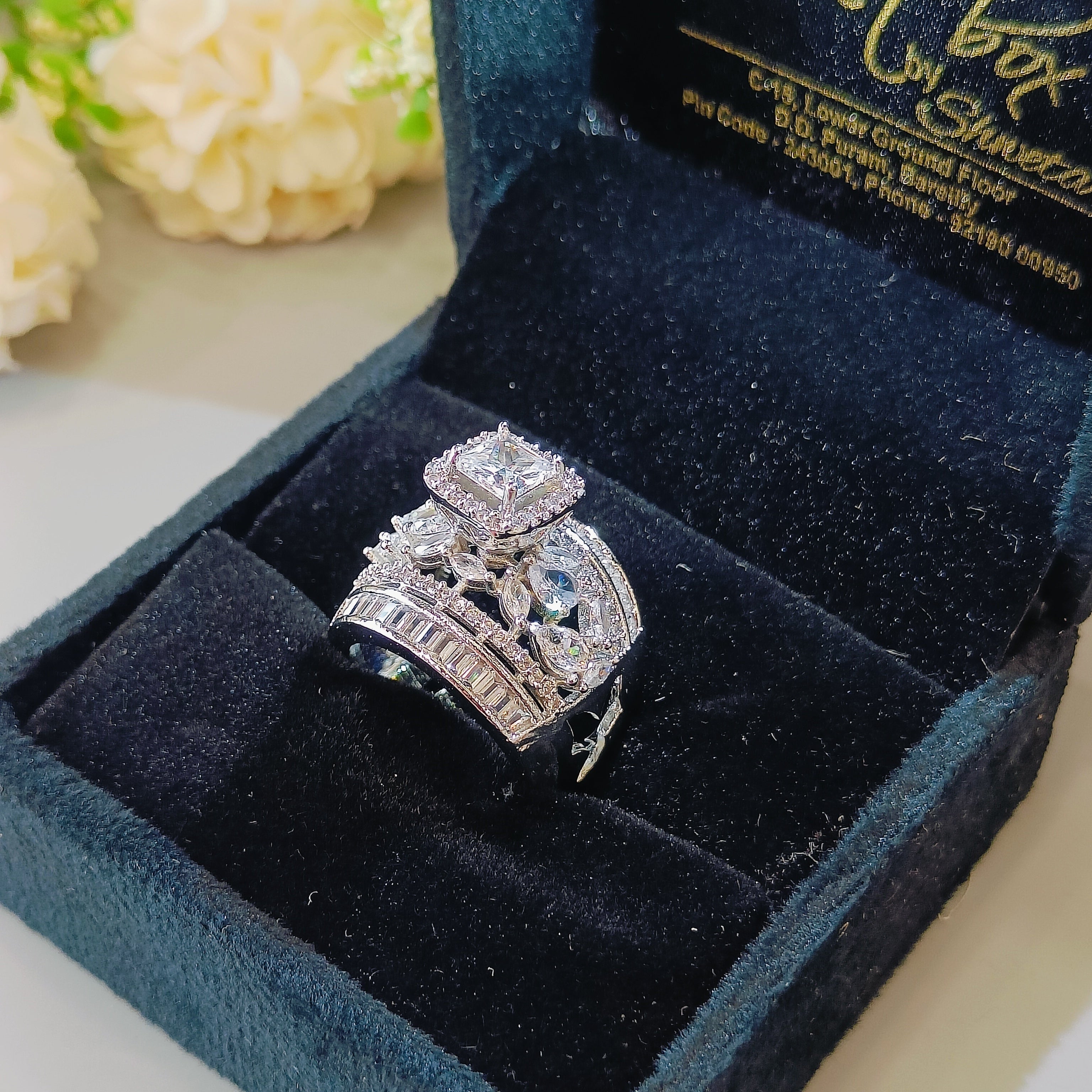 Ad Elsa ring with ad studs free