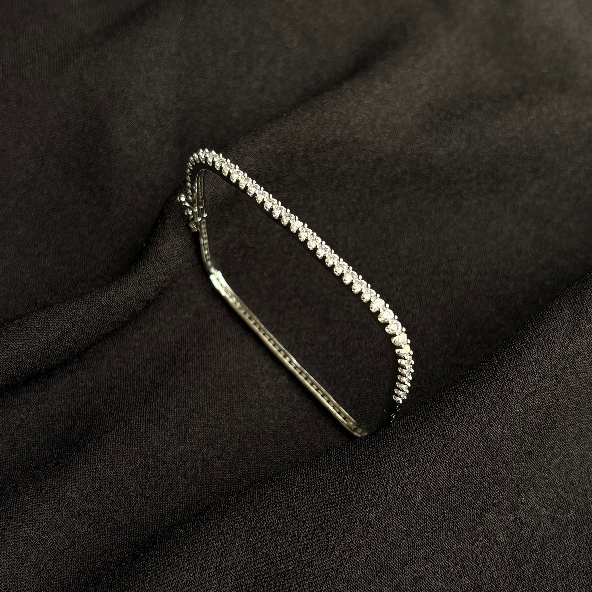 Aaira Luxe Bracelet