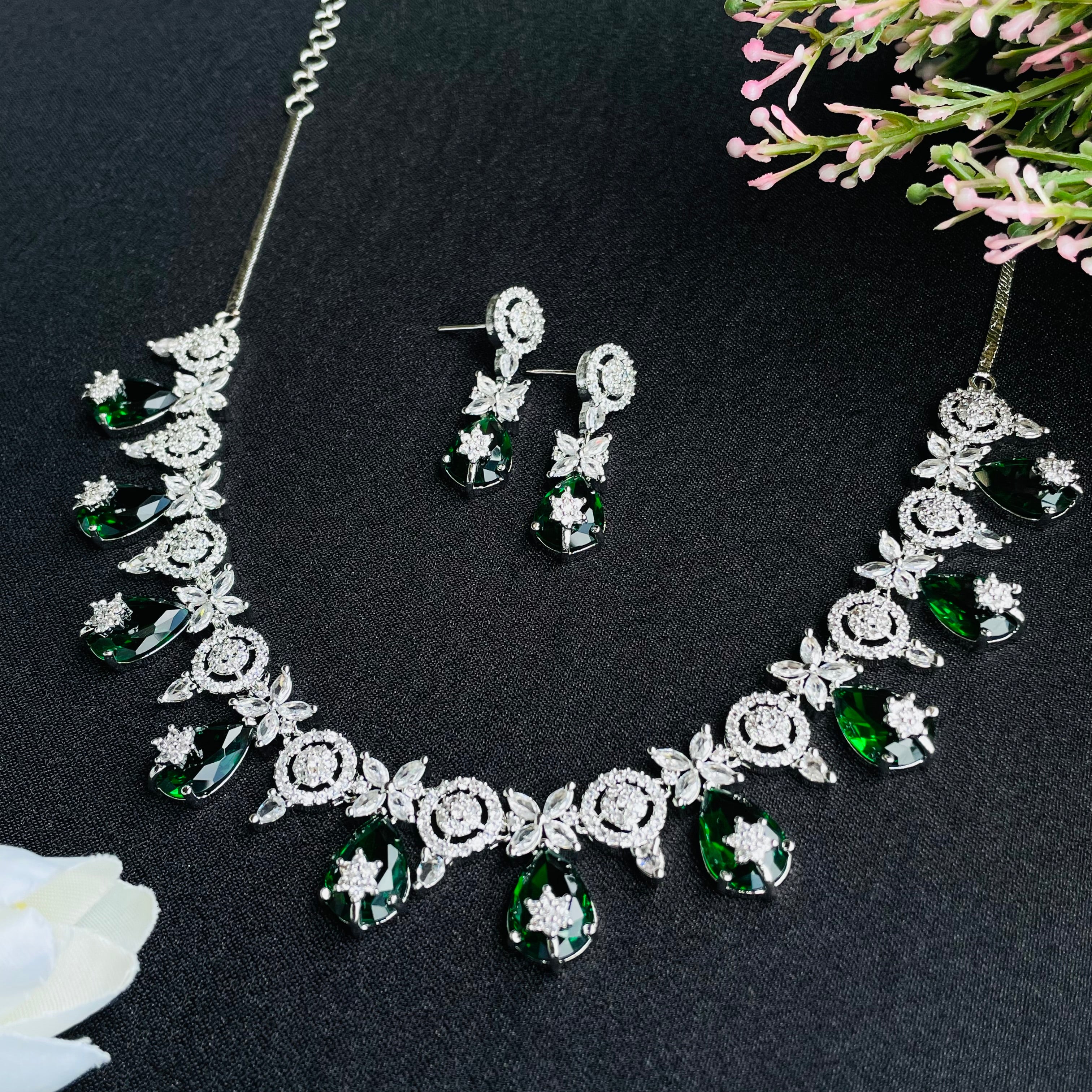 Ad Romi Neckpiece