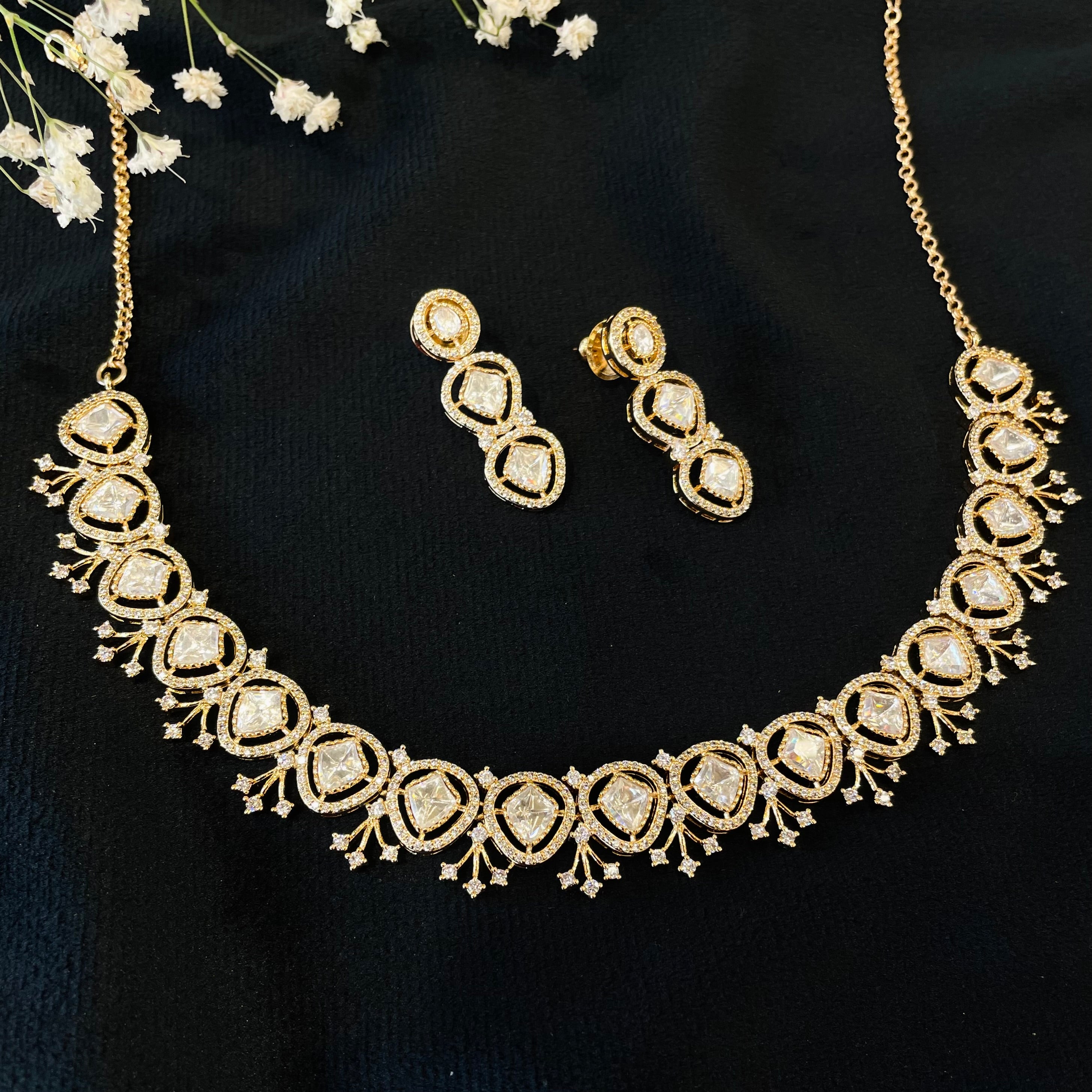 Nayaab polki Radhika Neckpiece