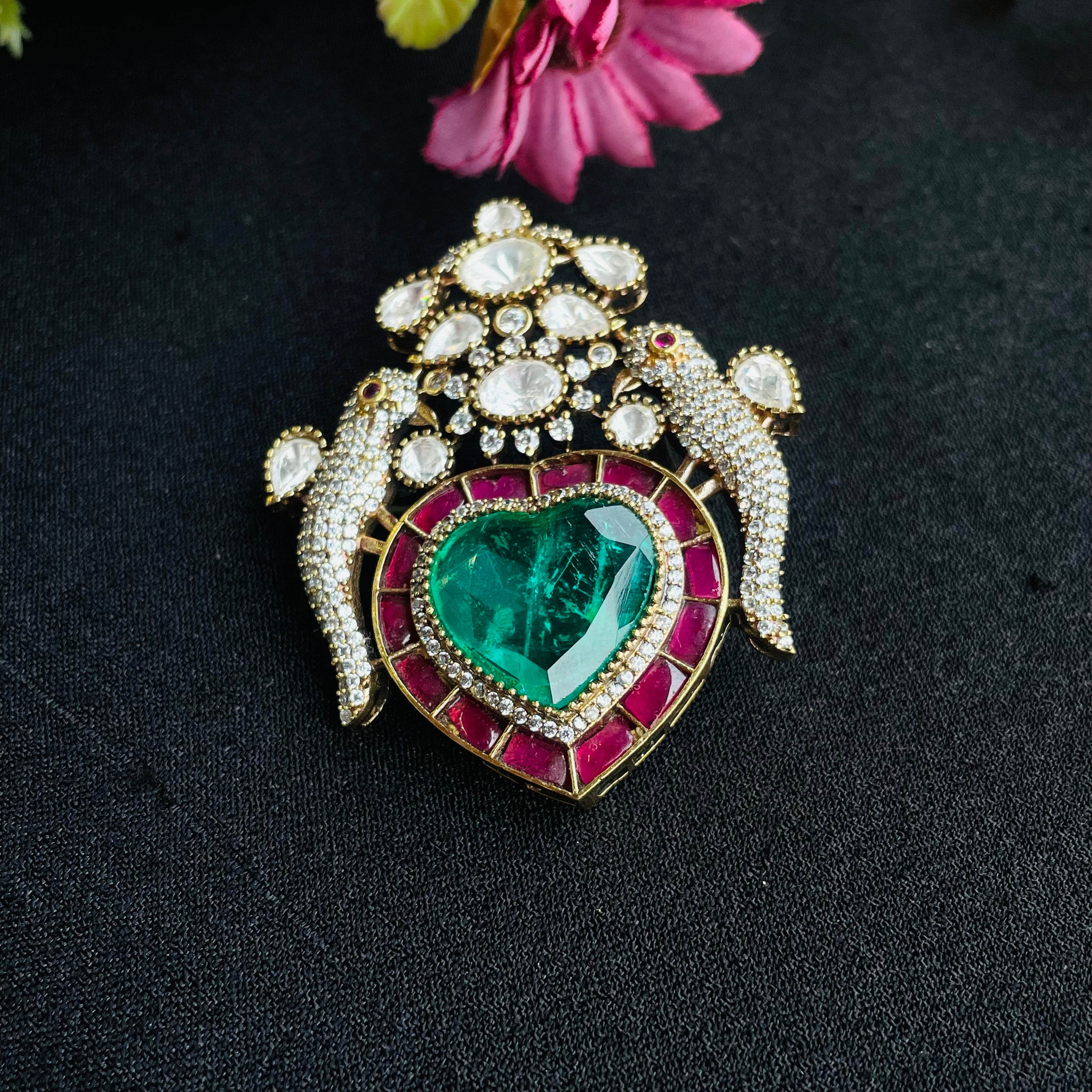 Nayaab Sarah brooch