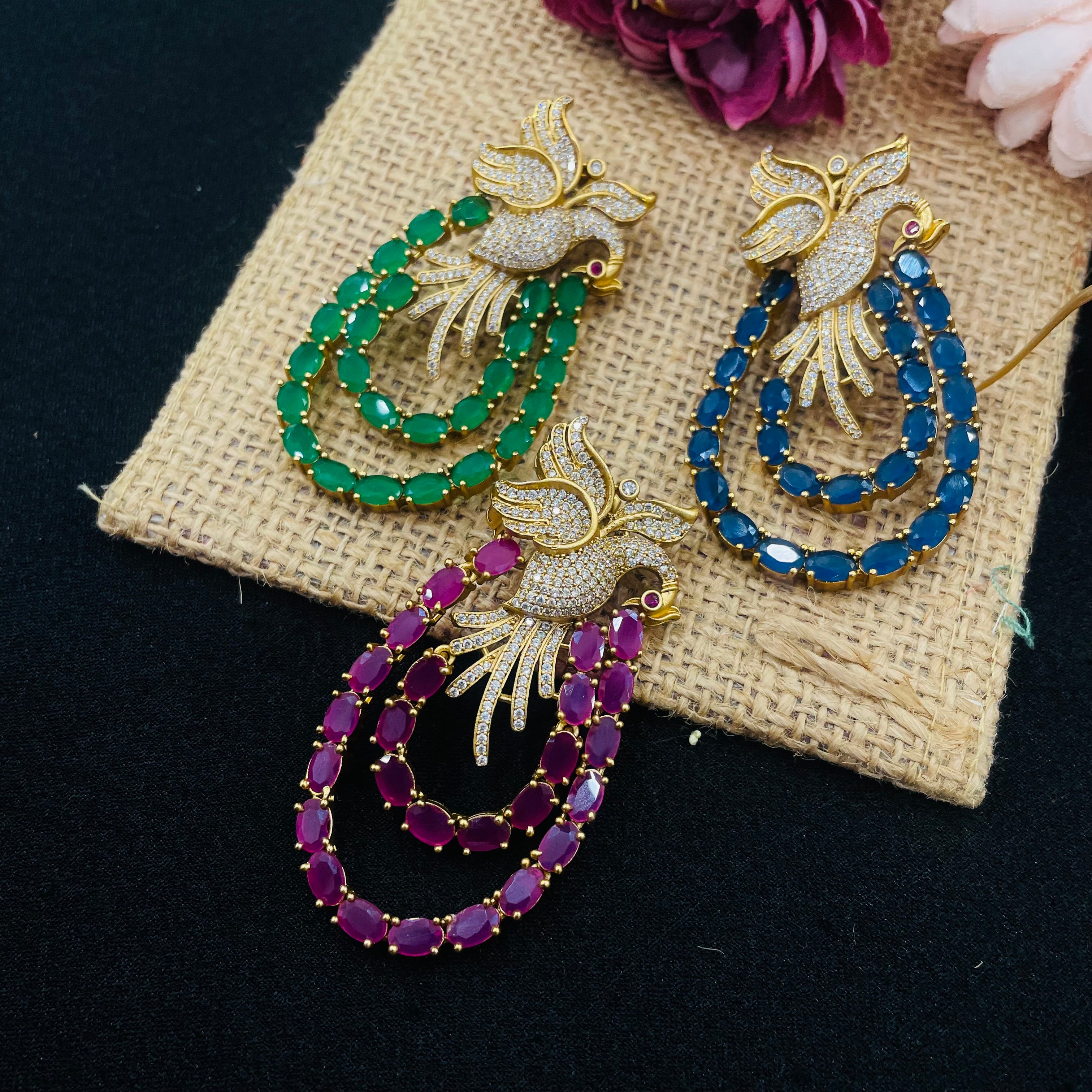 Nayaab ayisha brooch