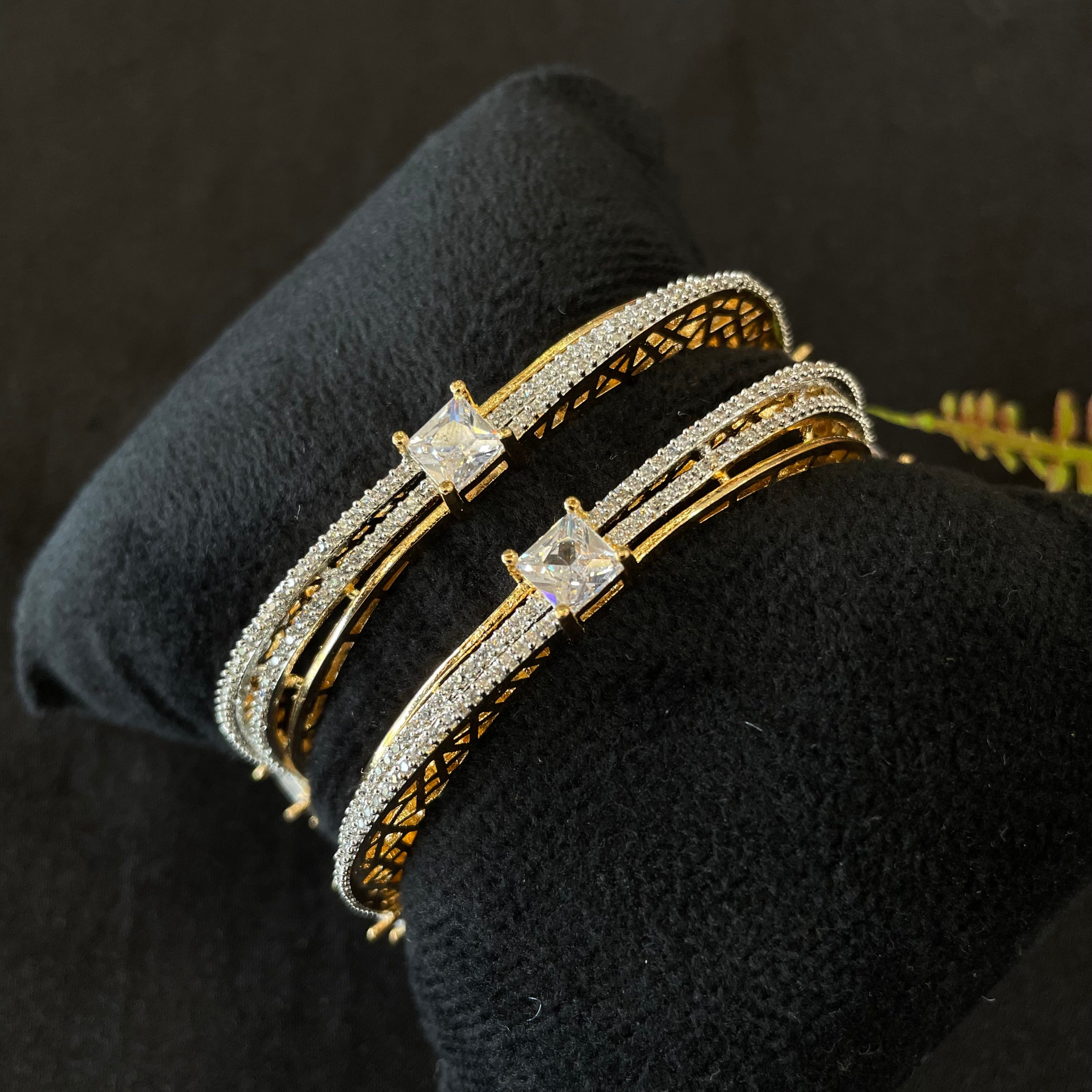 AD Avira Bangles