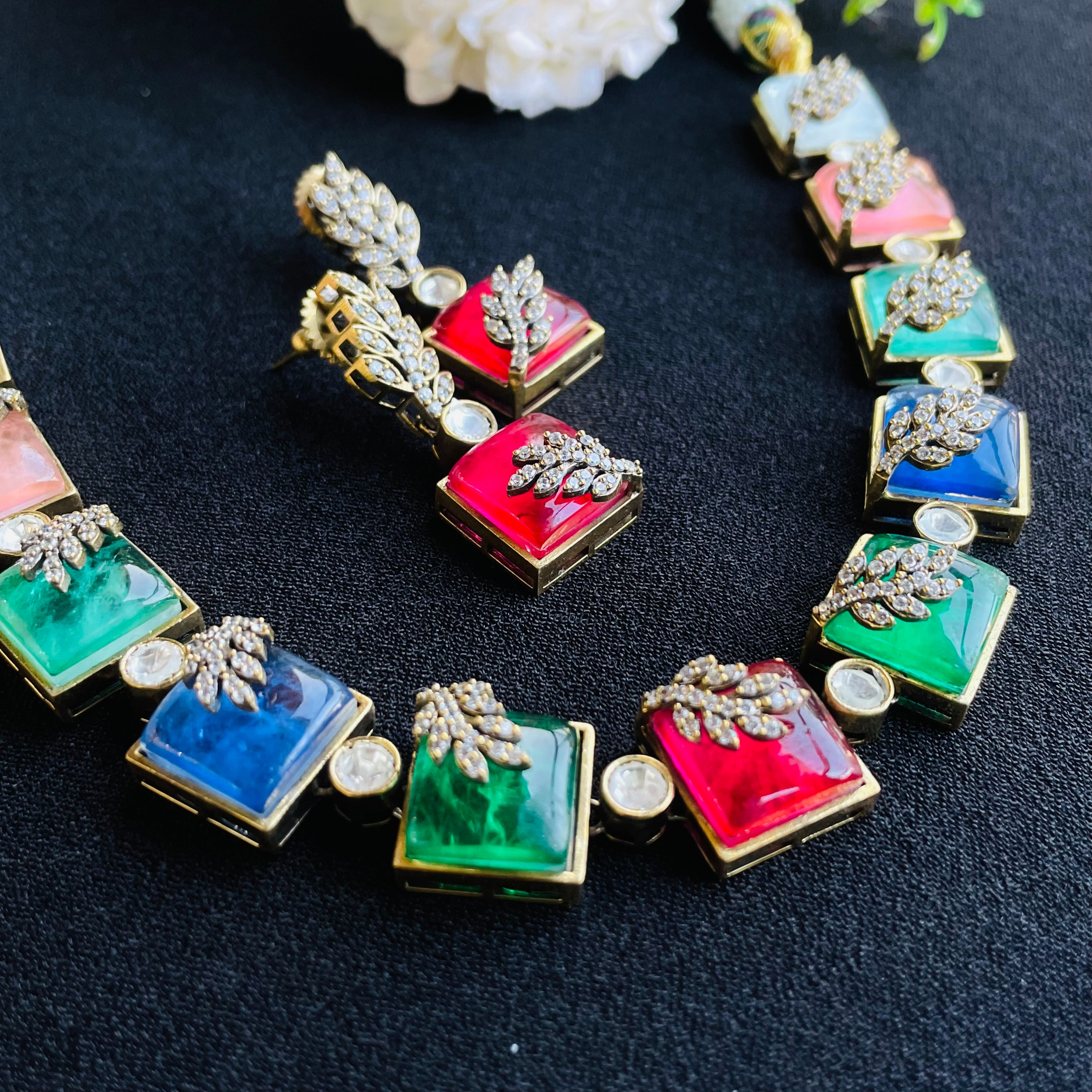 Nayaab deepa polki neckpiece