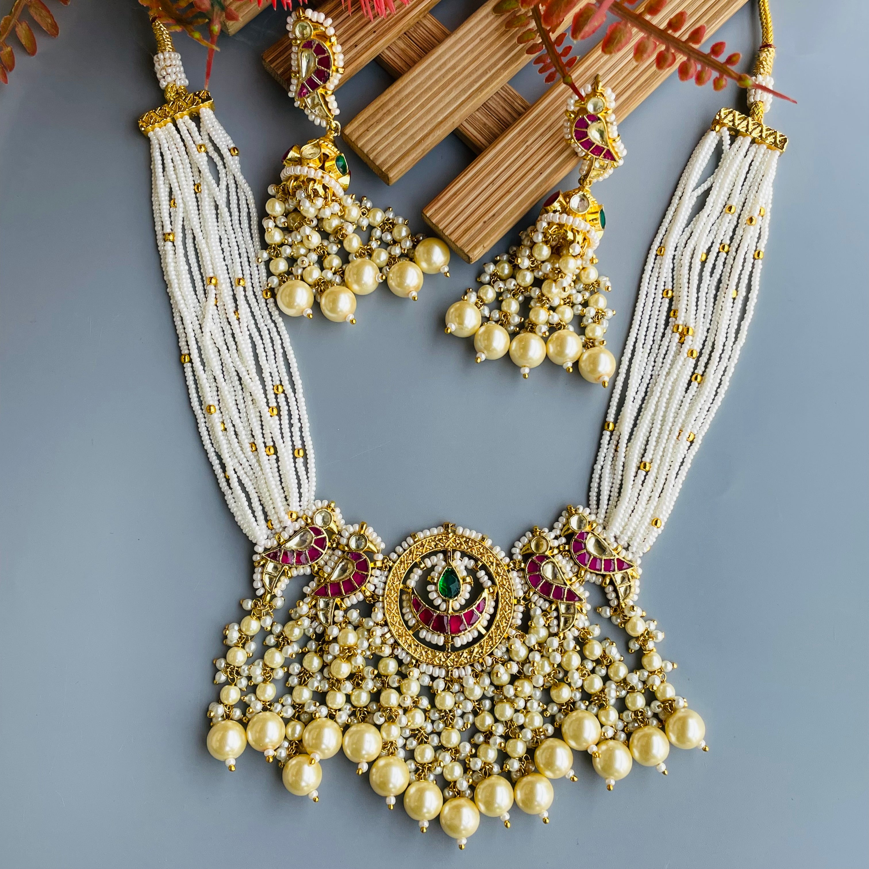 Nayaab Chandni Polki Neckpiece