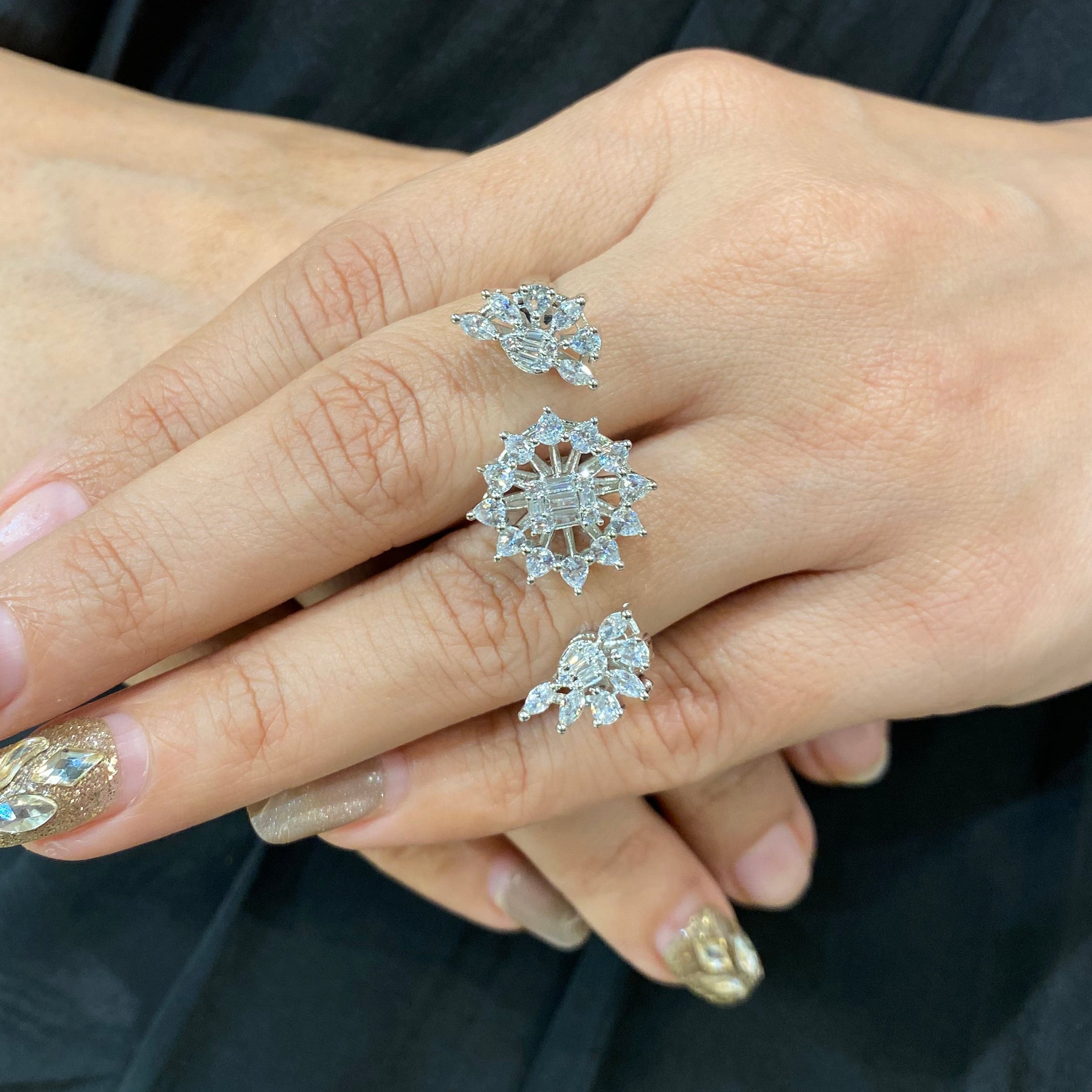 Ad Madisom ring adjustable