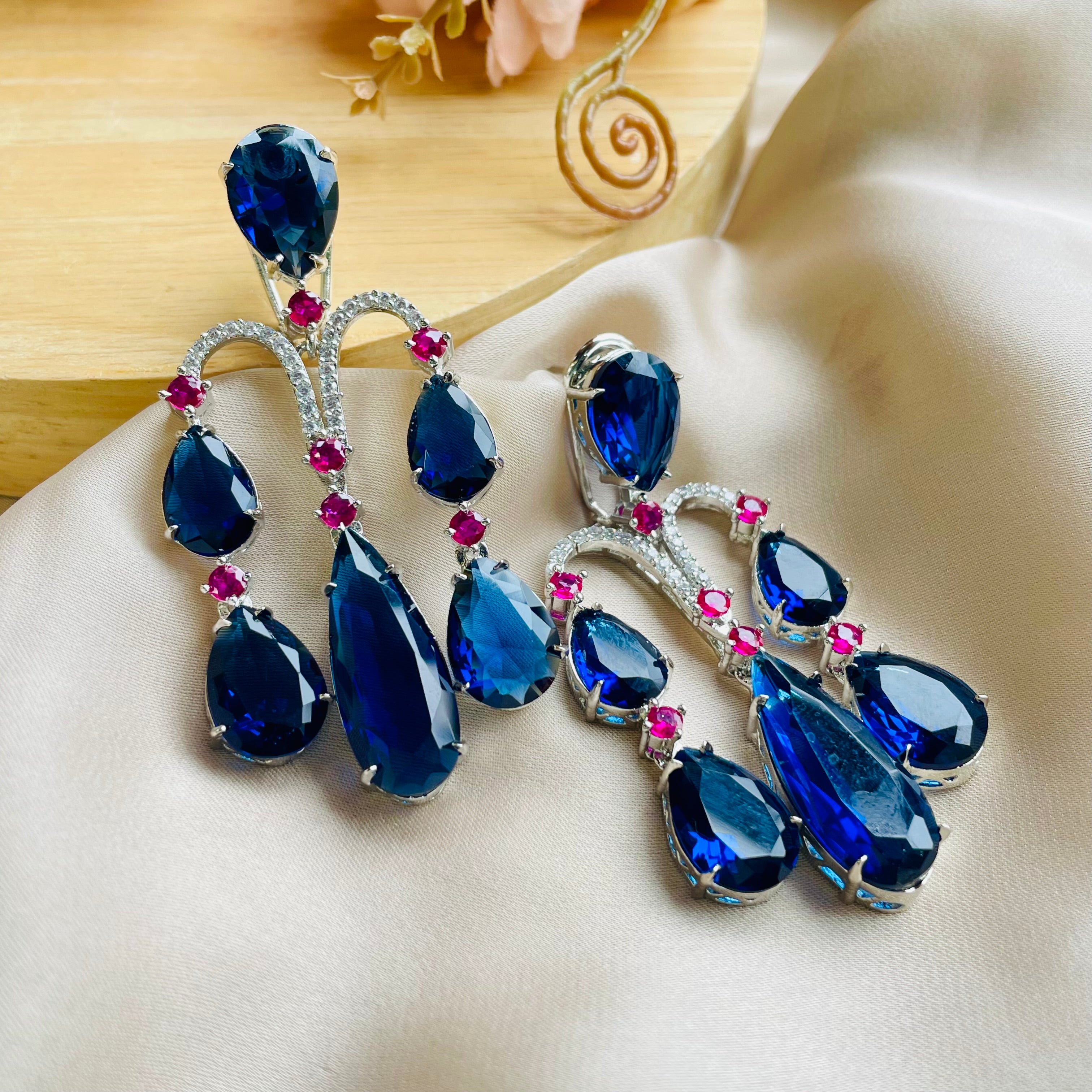 Ad Julia earrings-2