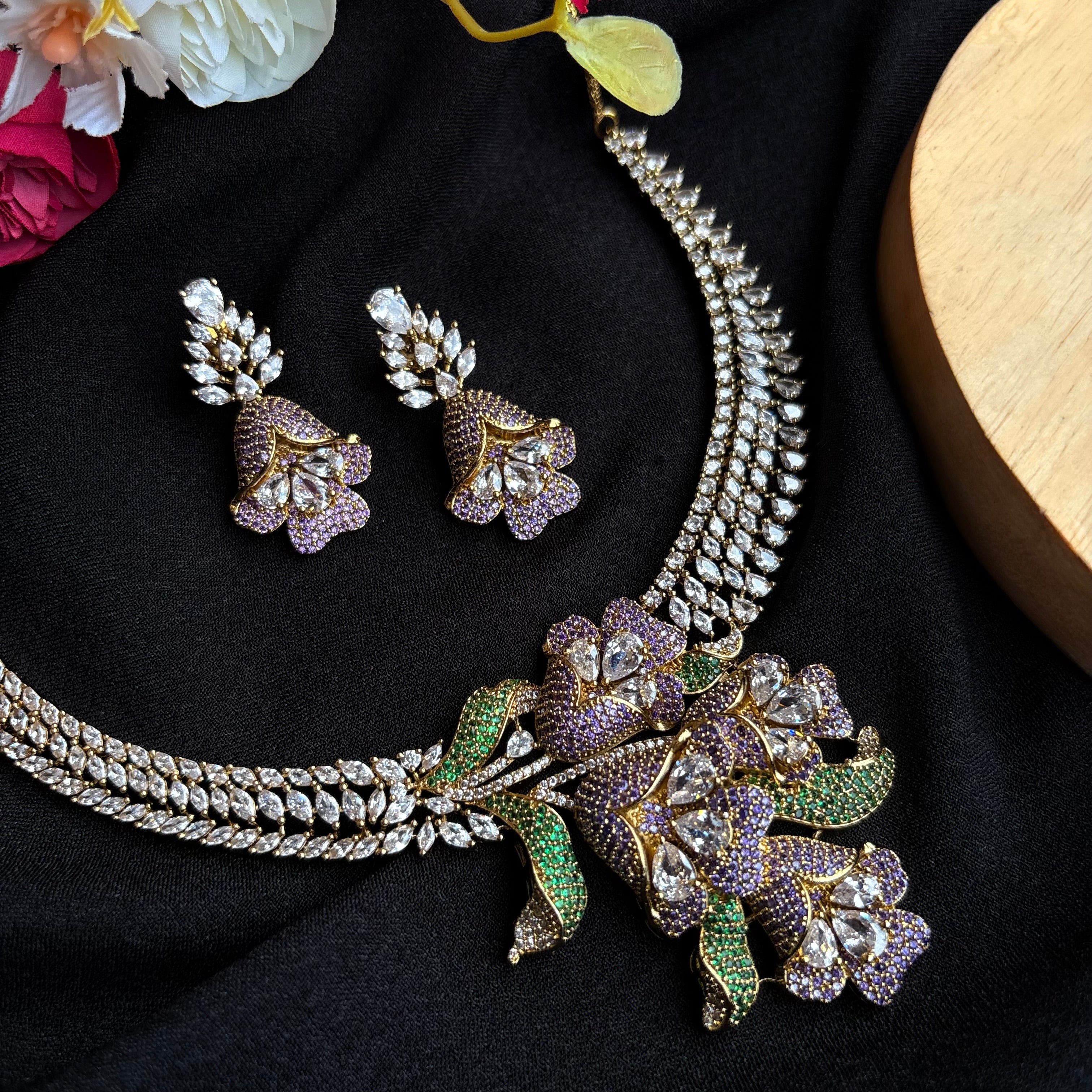 Ad Rhea Neckpiece
