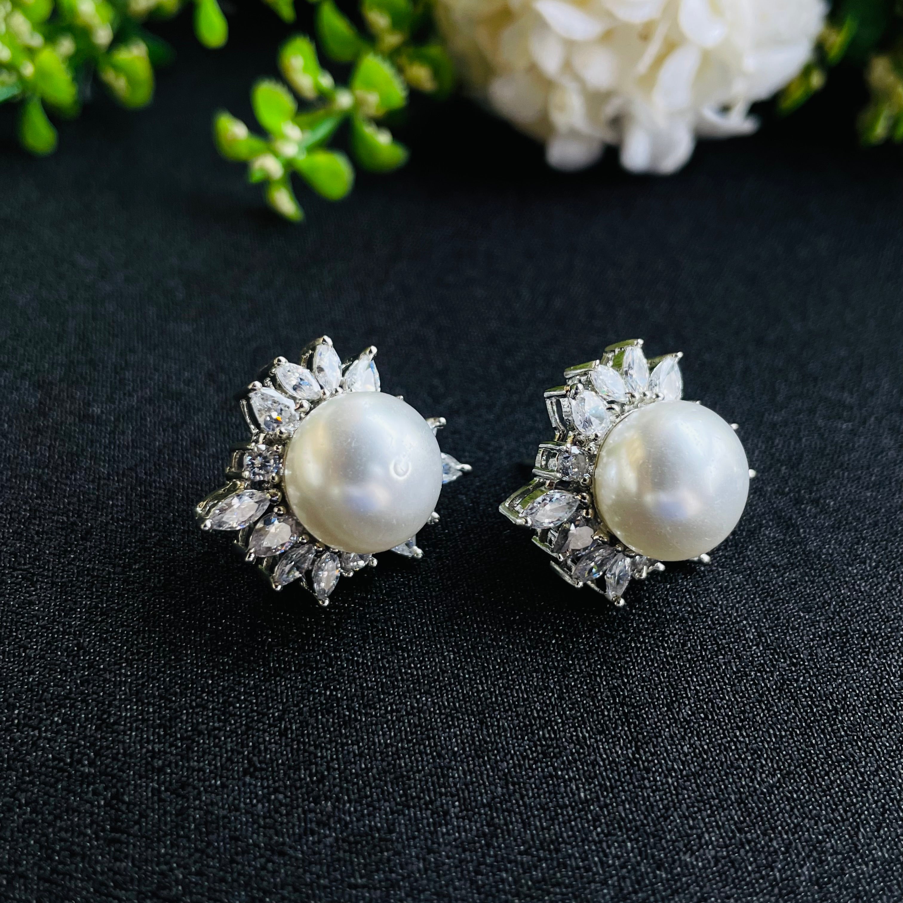 Ad Hazel Studs