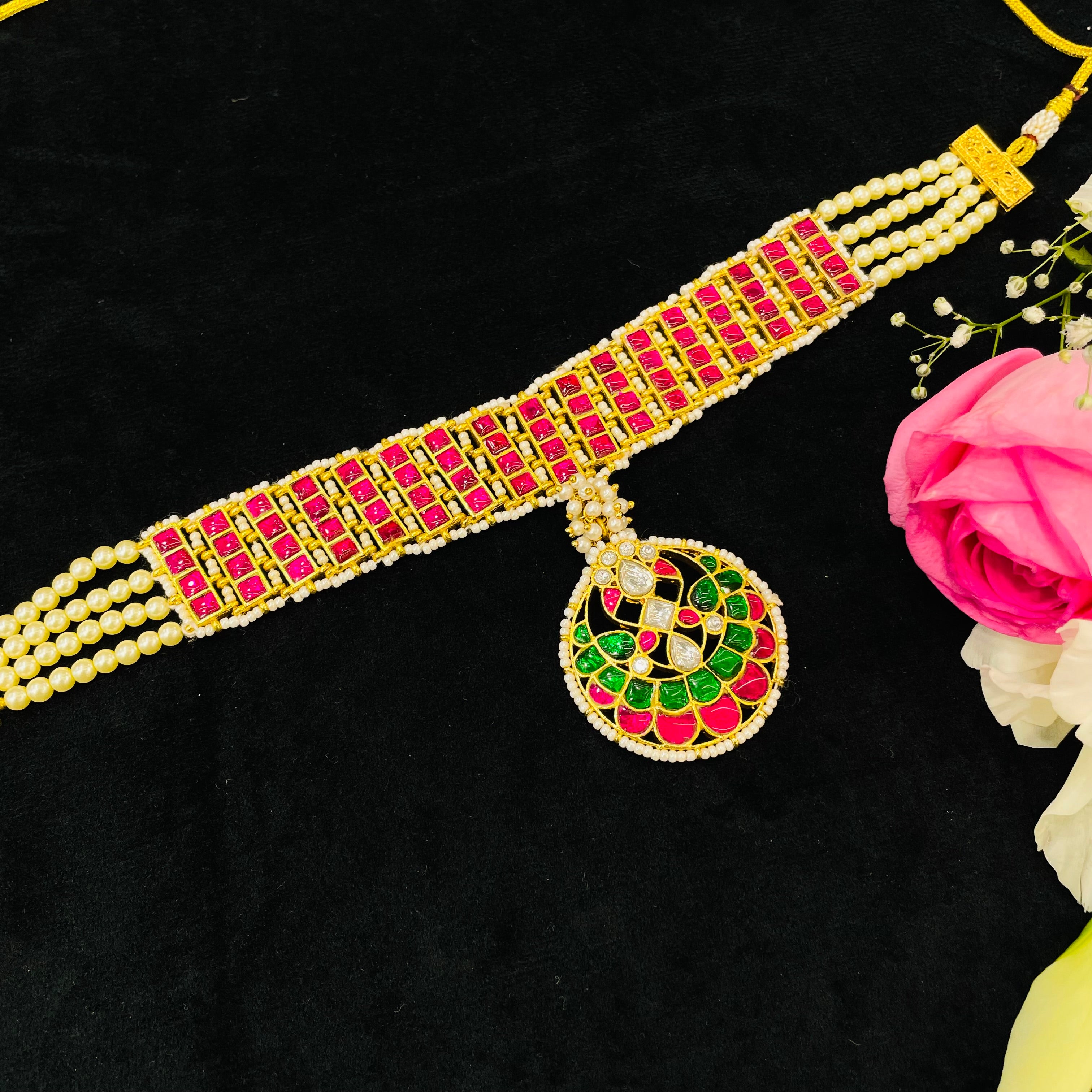 Nayaab Anvi Choker