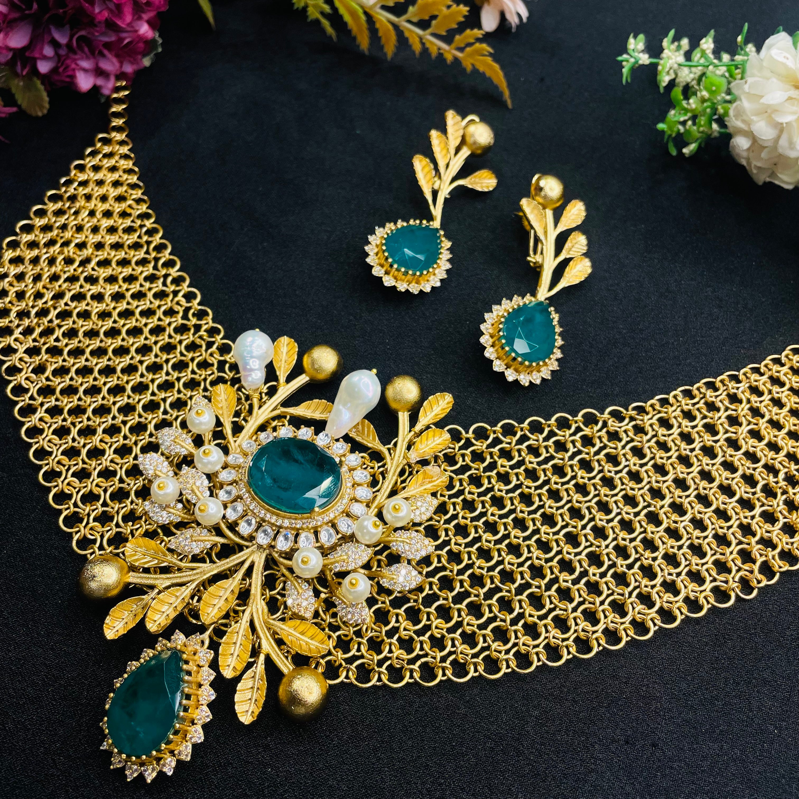 Nayaab Polki Anya Neckpiece