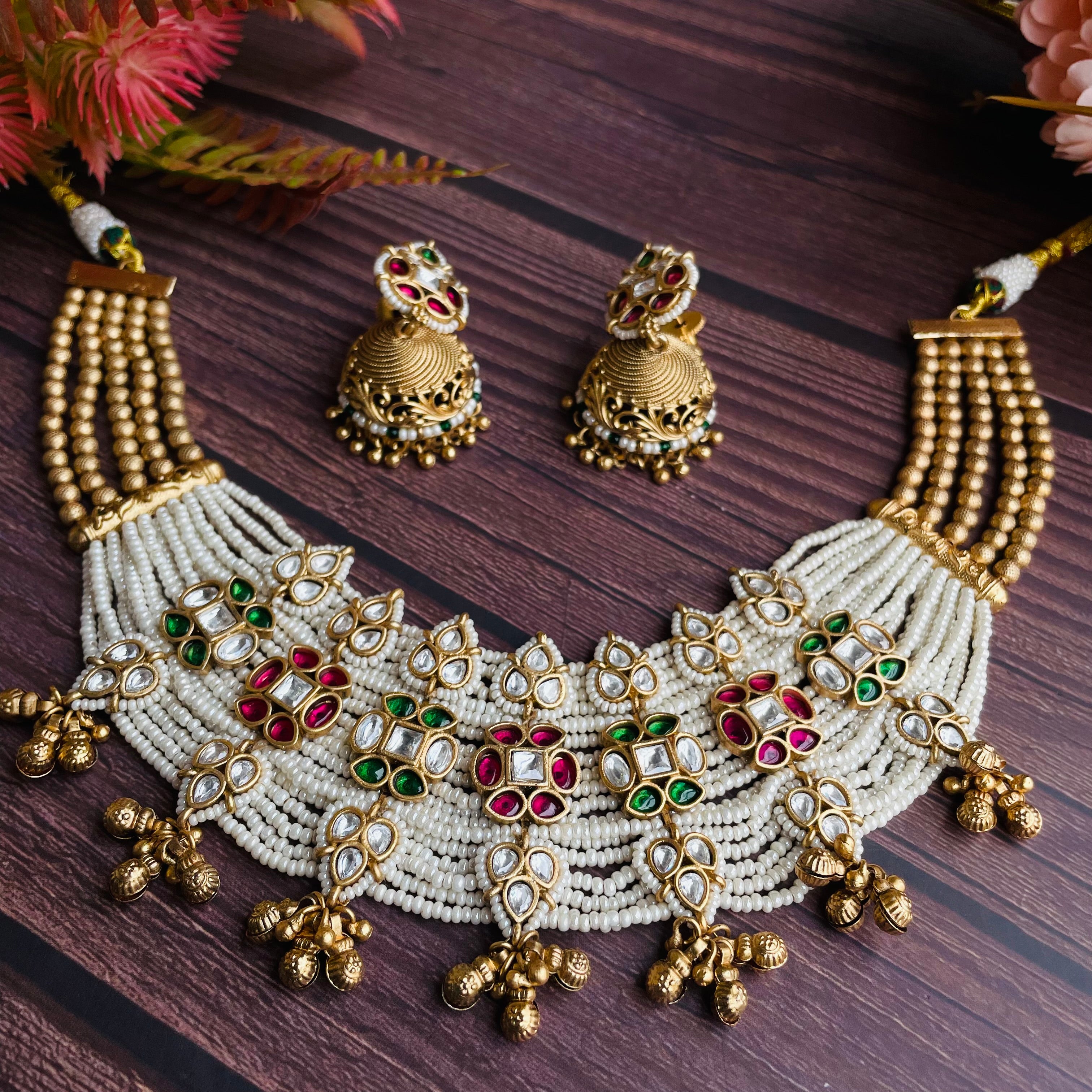 Nayaab Aarna Neckpiece