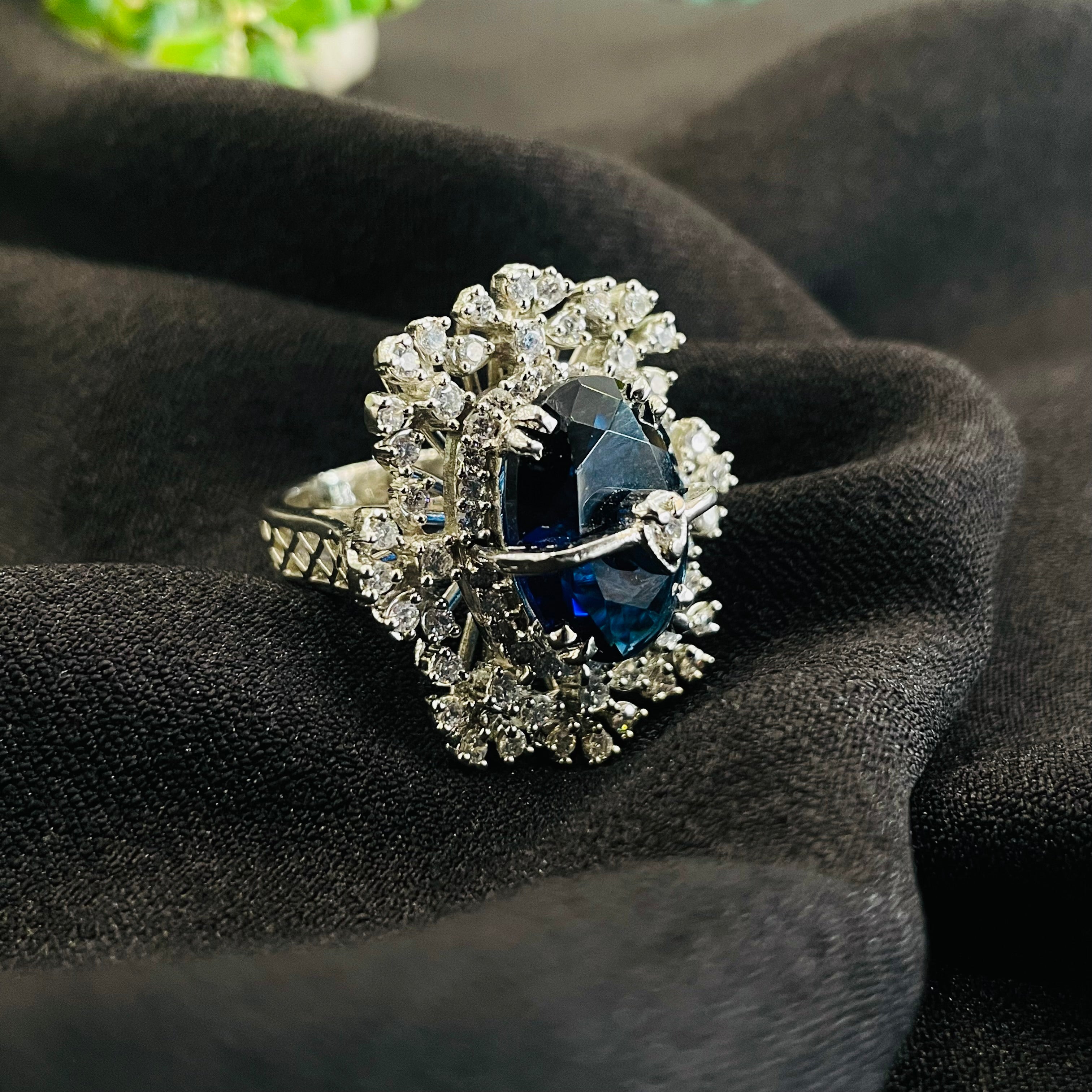 VS Sterling silver cocktail ring 225 14G