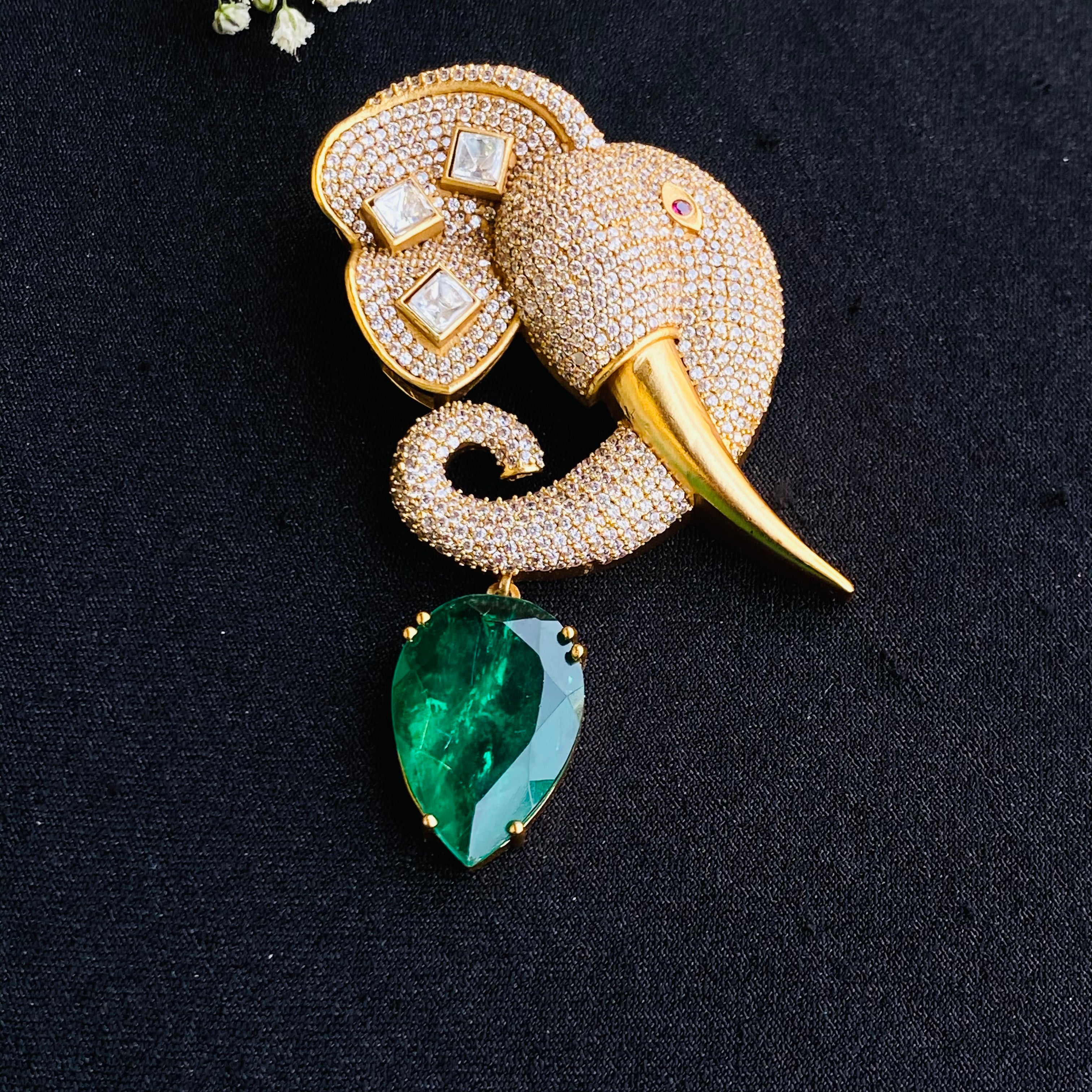 Nayaab Lacey brooch