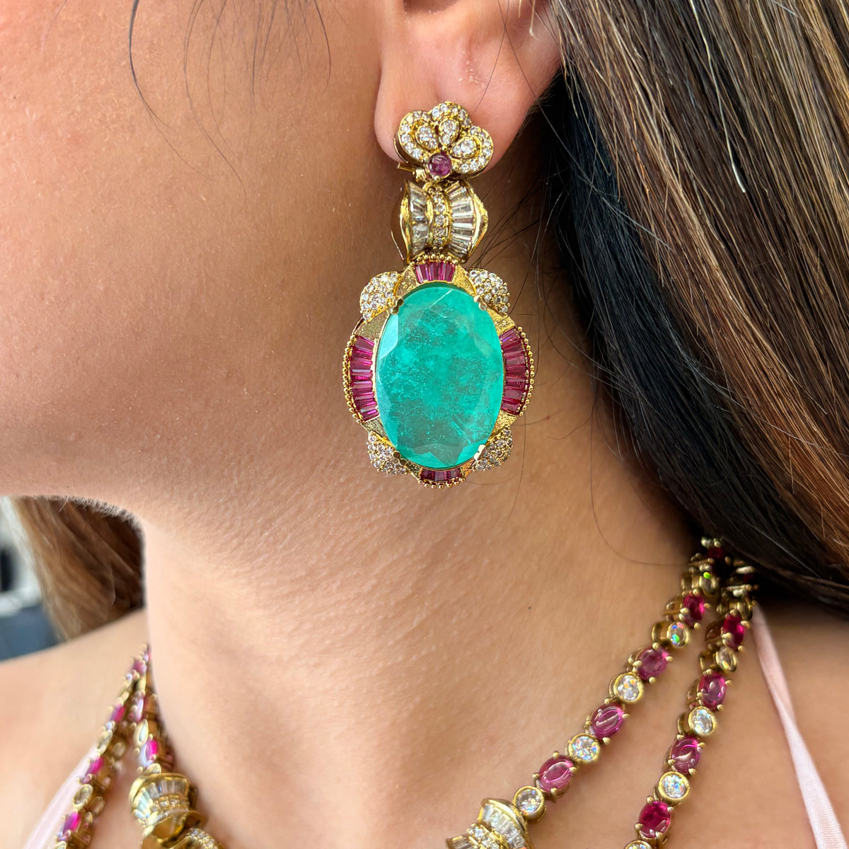 Zareen Emerald Royale Neckpiece