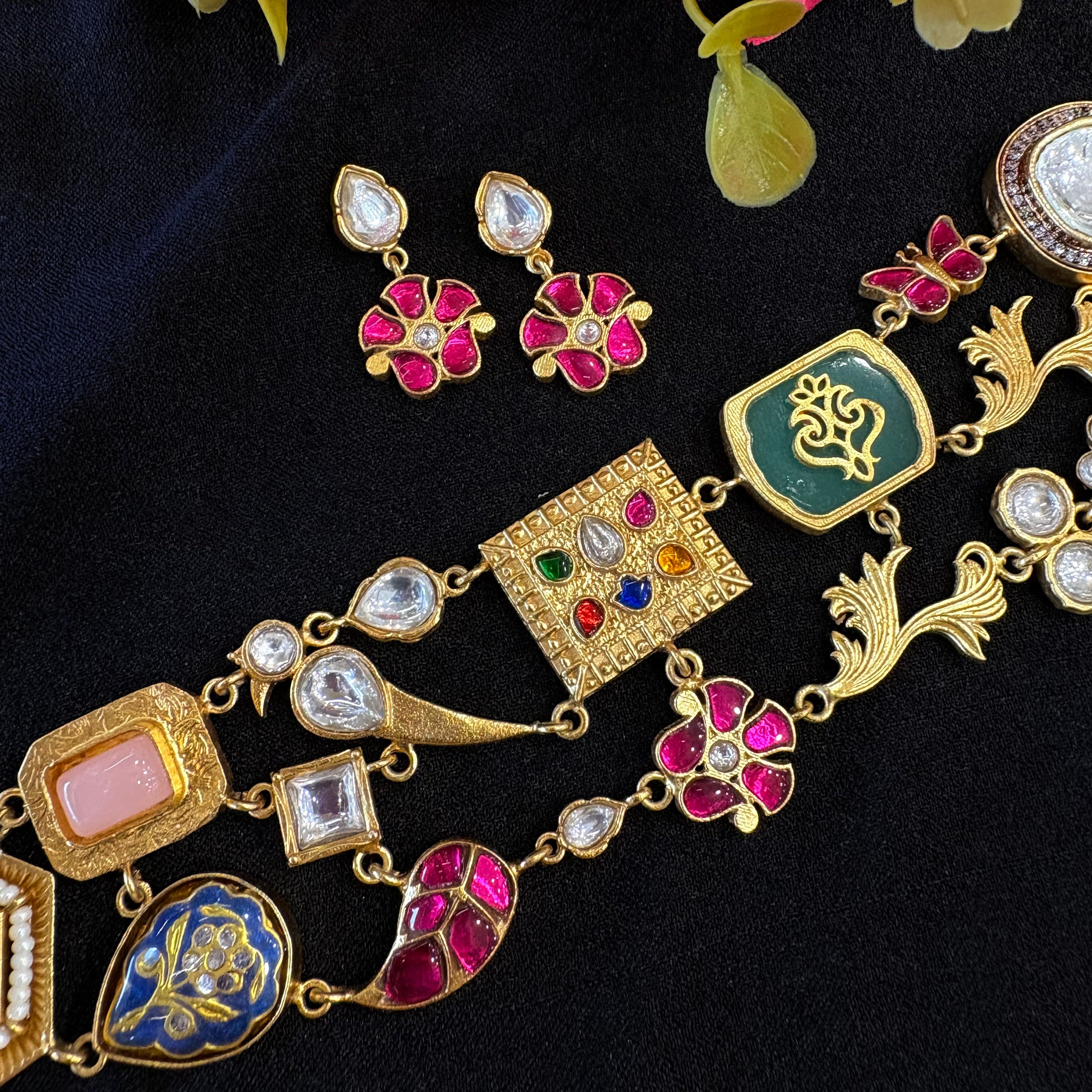Nayaab Aiyana Choker