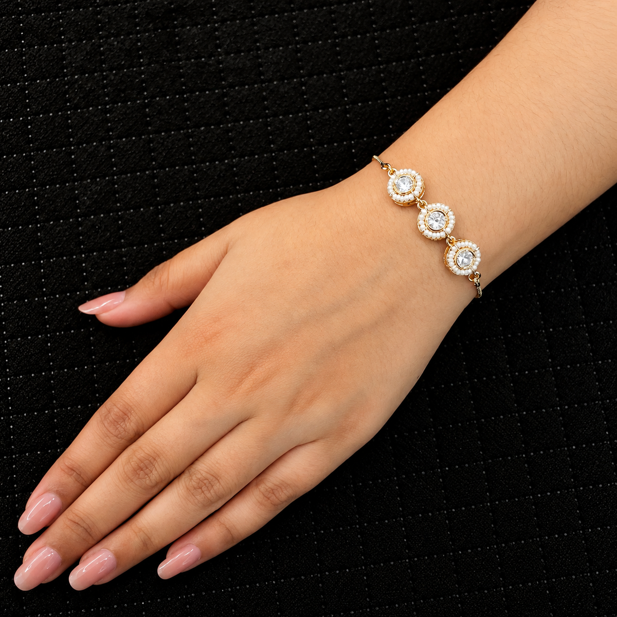 Inaya Pearl Halo Bracelet