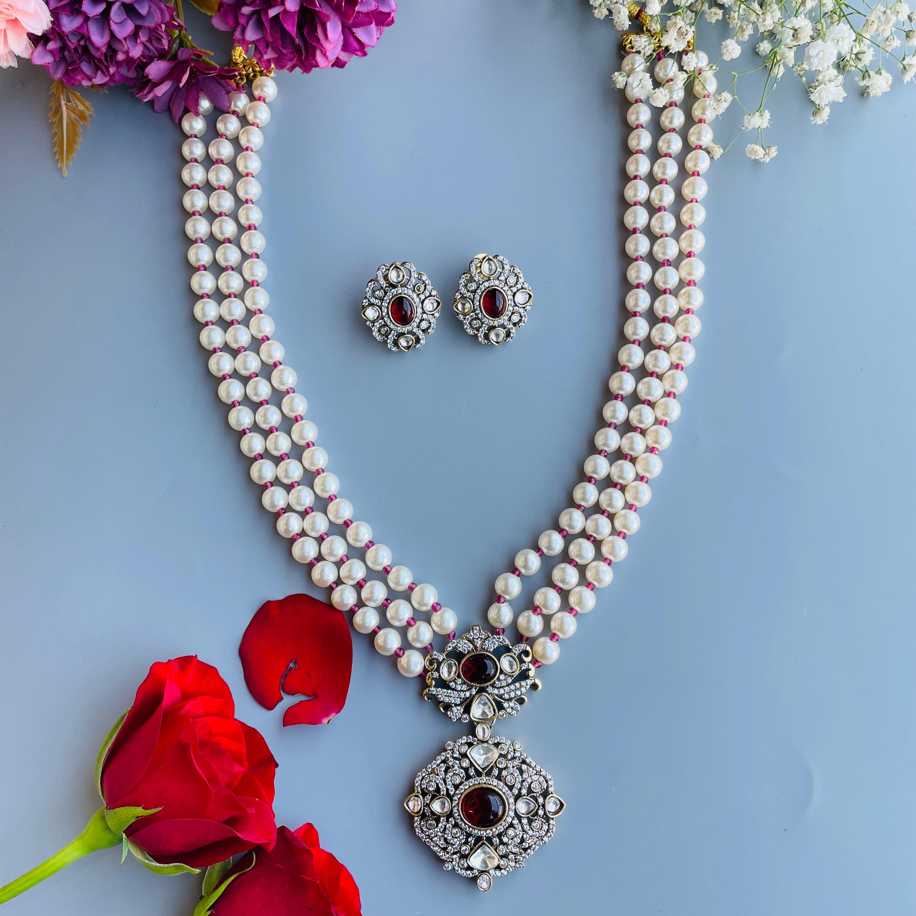 Nayaab Shahi Pearl Neckpiece