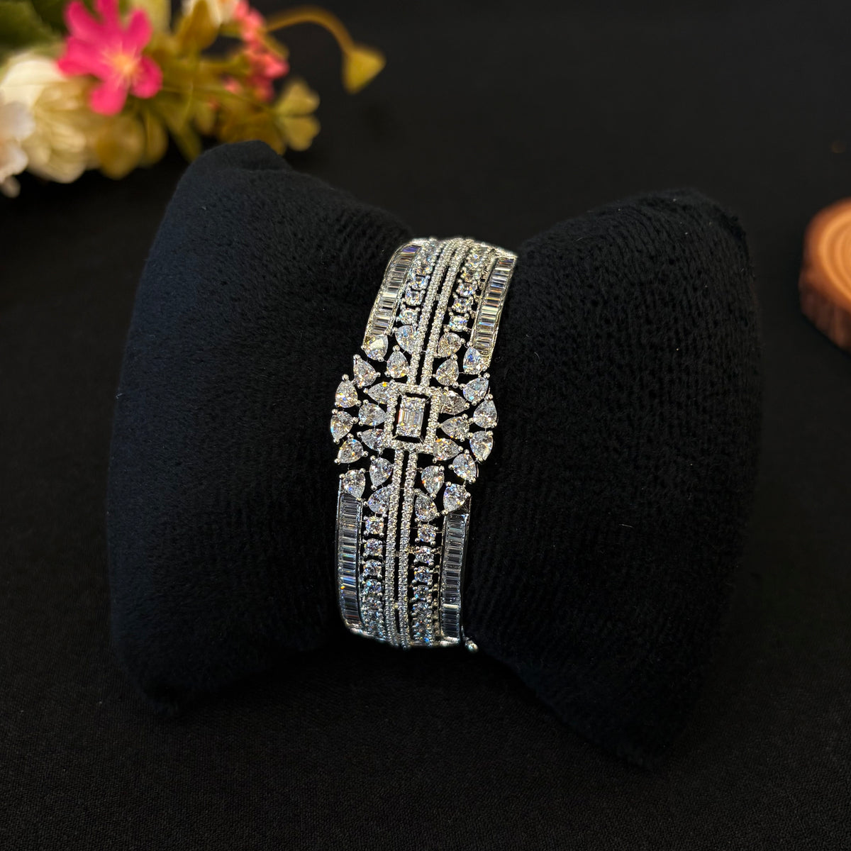 Aarohi Luxe Bracelet