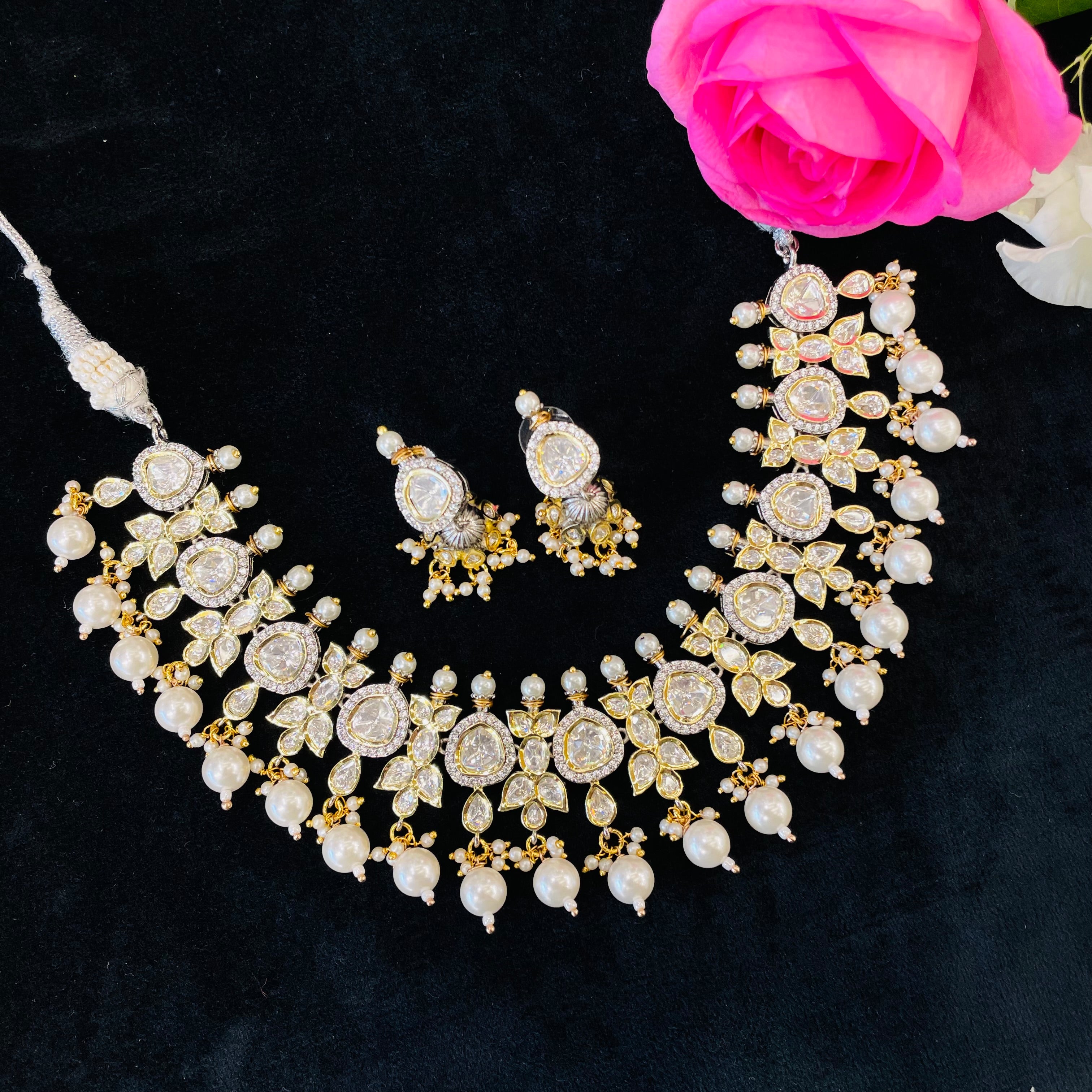 Nayaab ruhi neckpiece