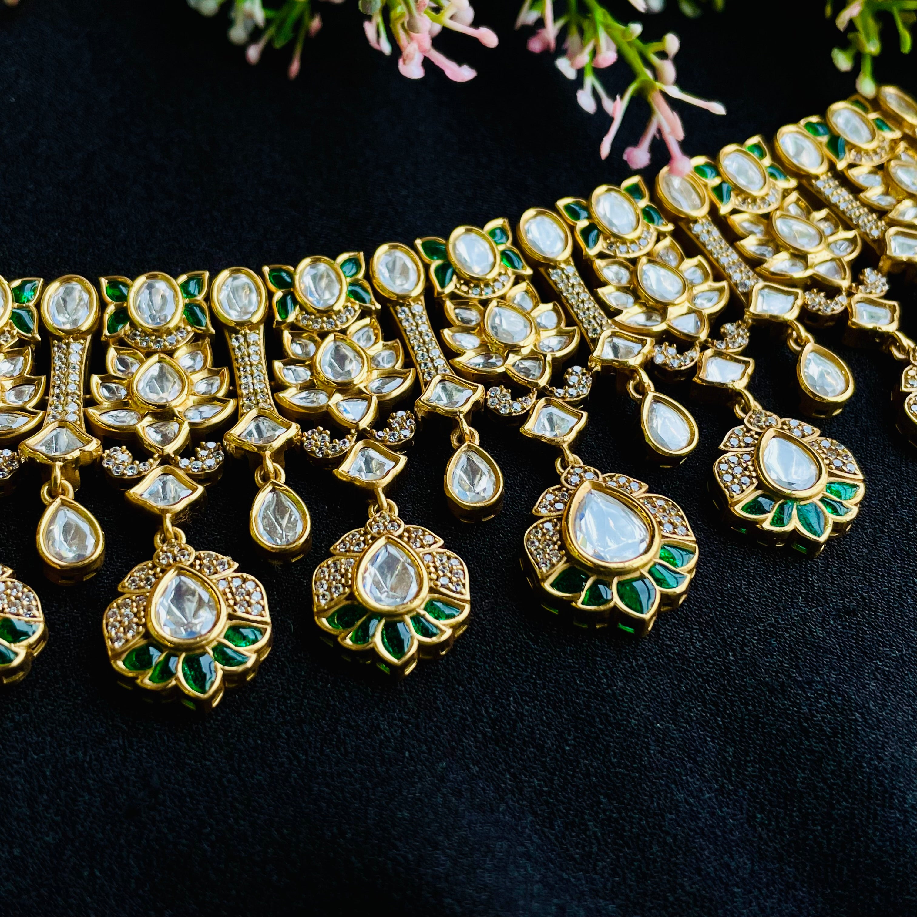 Nayaab kavika Neckpiece