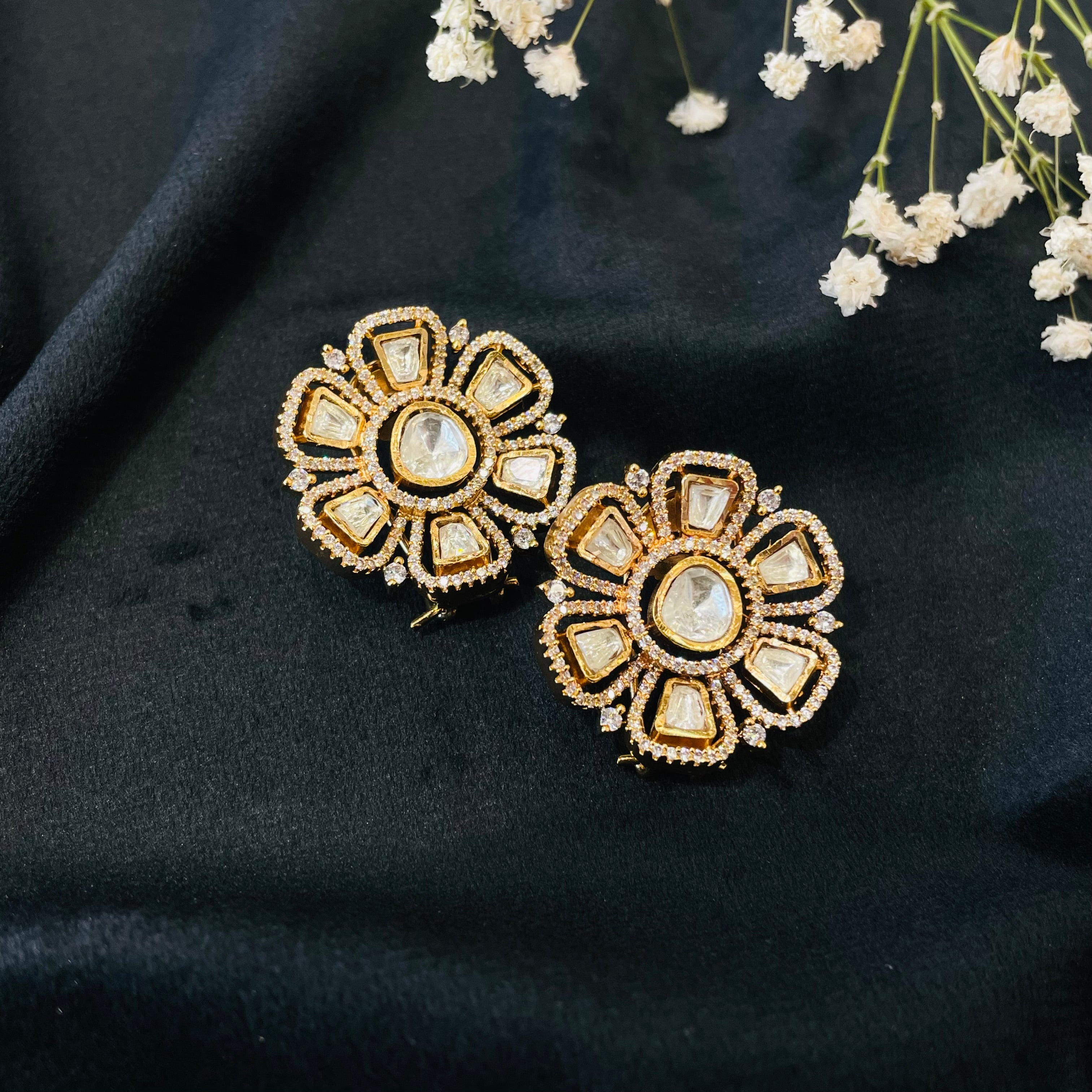 Nayaab Flower Polki studs