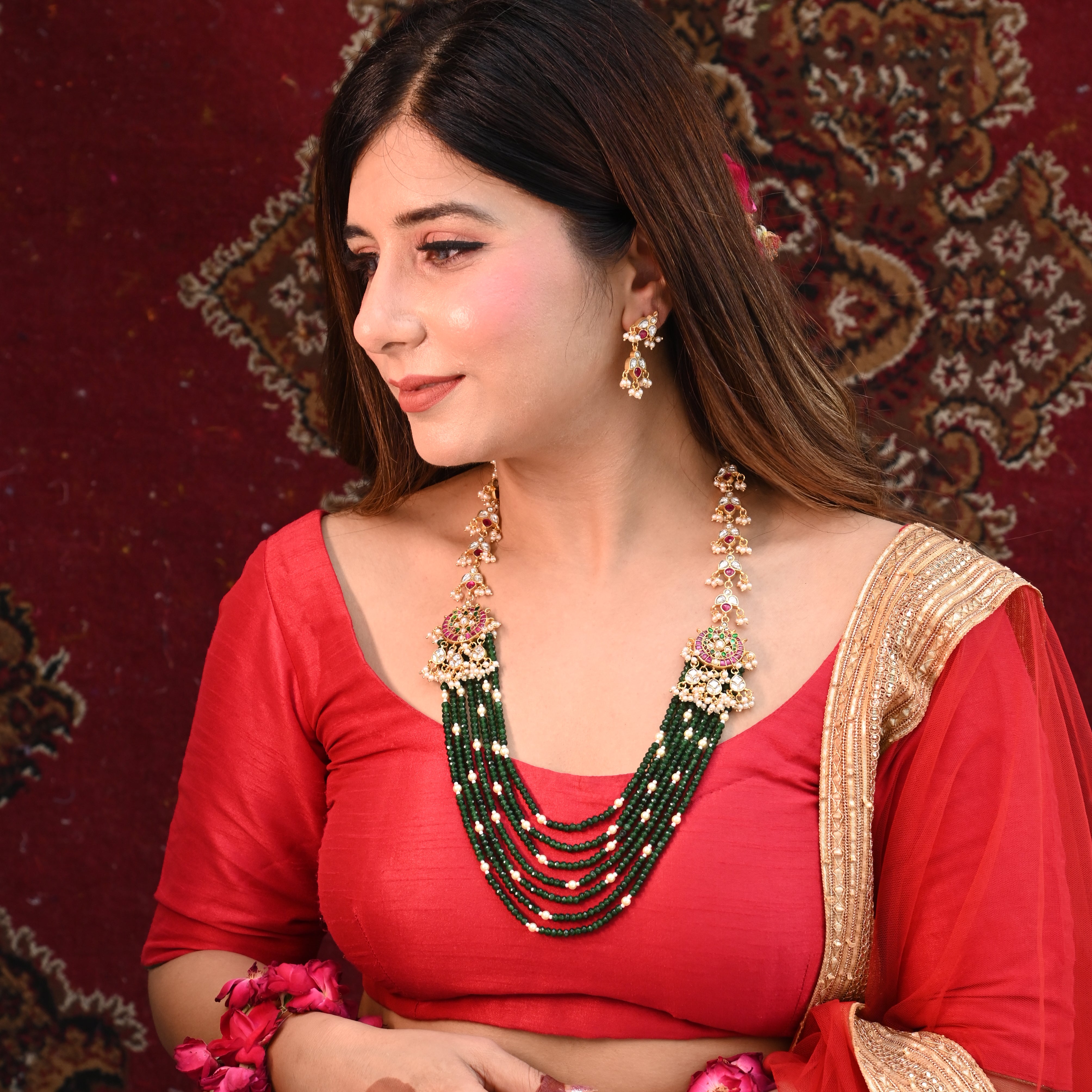 Nayaab Maryam neckpiece