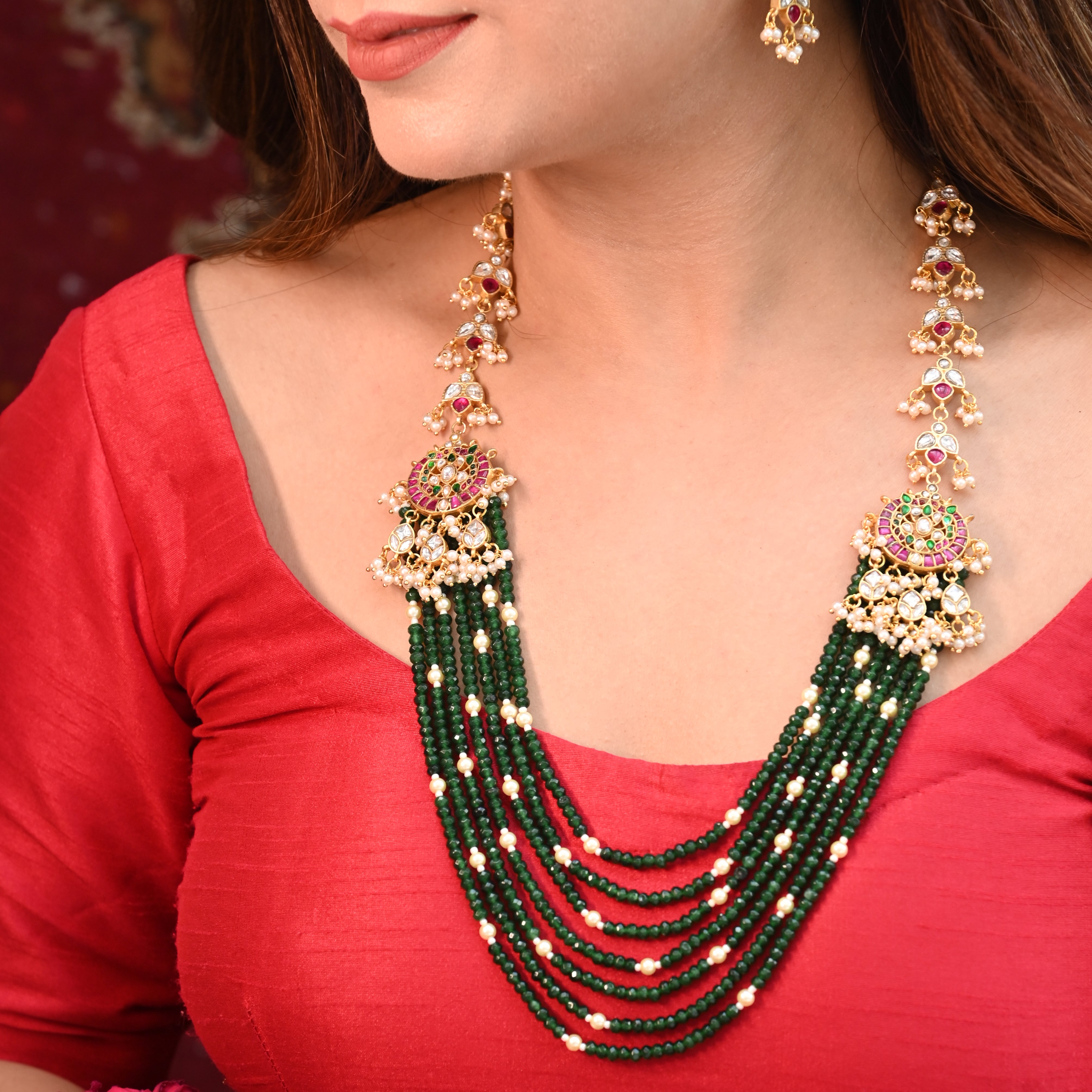 Nayaab Maryam neckpiece