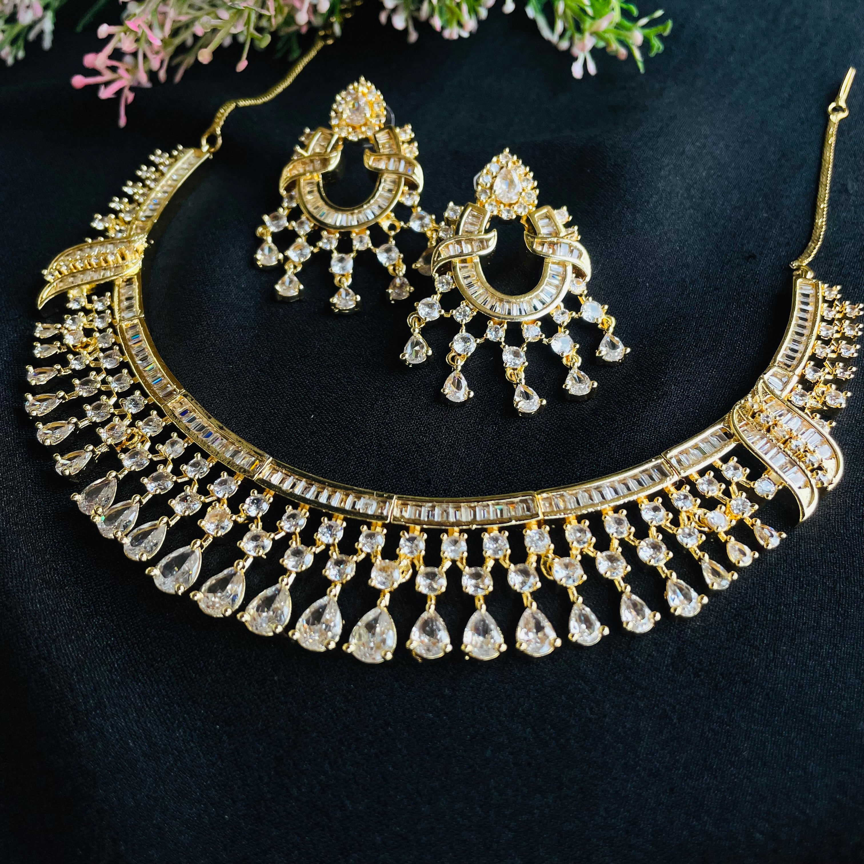 Ad Aaliyah Neckpiece