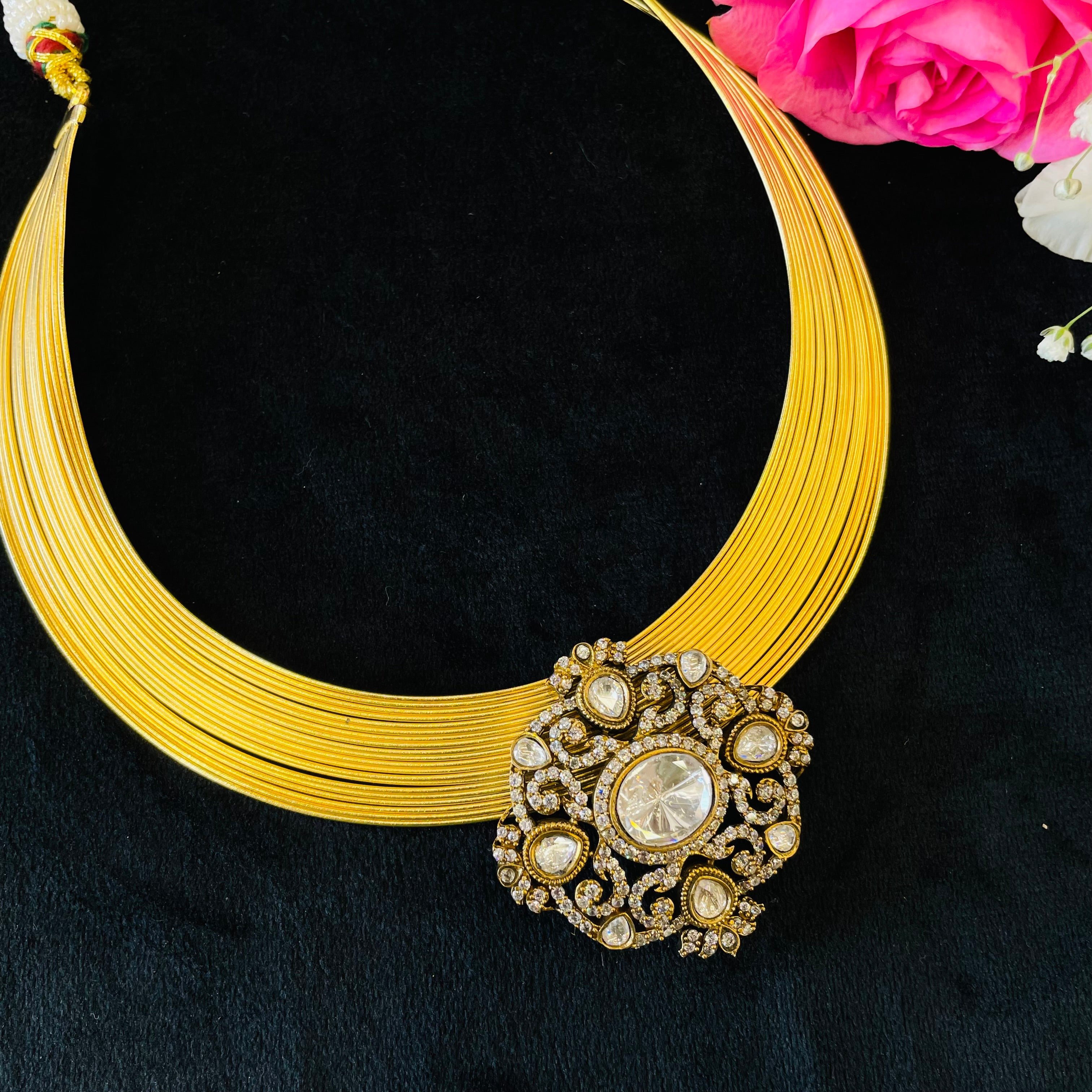 Nayaab Ahana hasli neckpiece