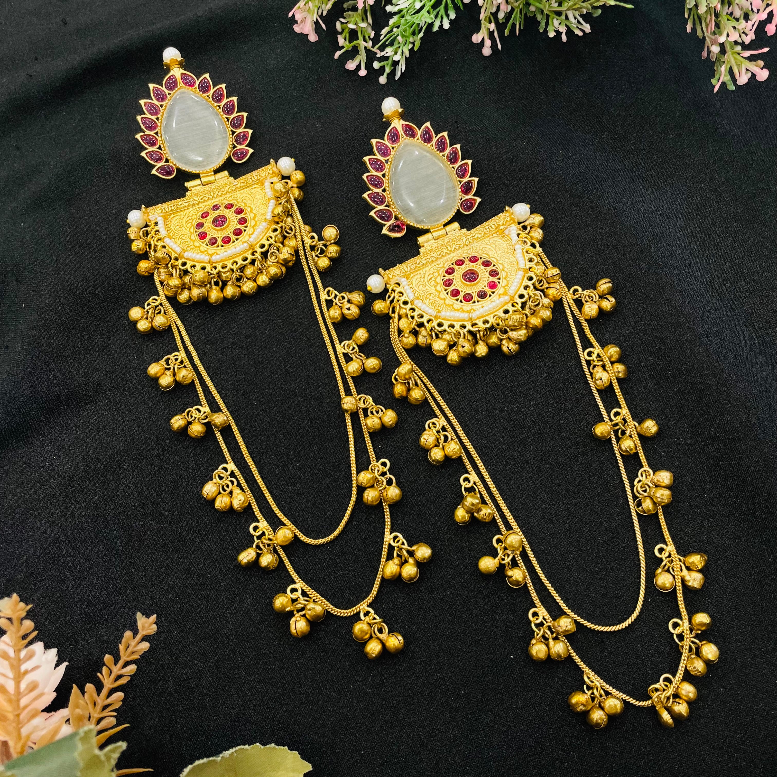 Nayaab Vaishnavi Earrings