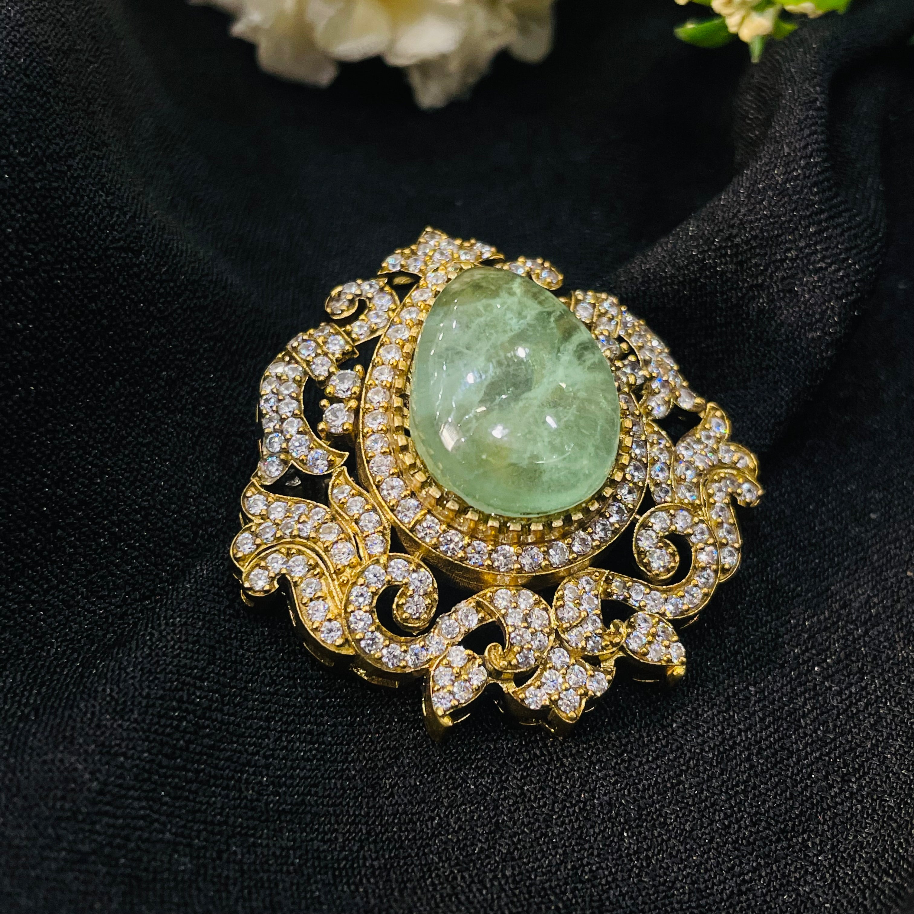 Nayaab Mahira brooch