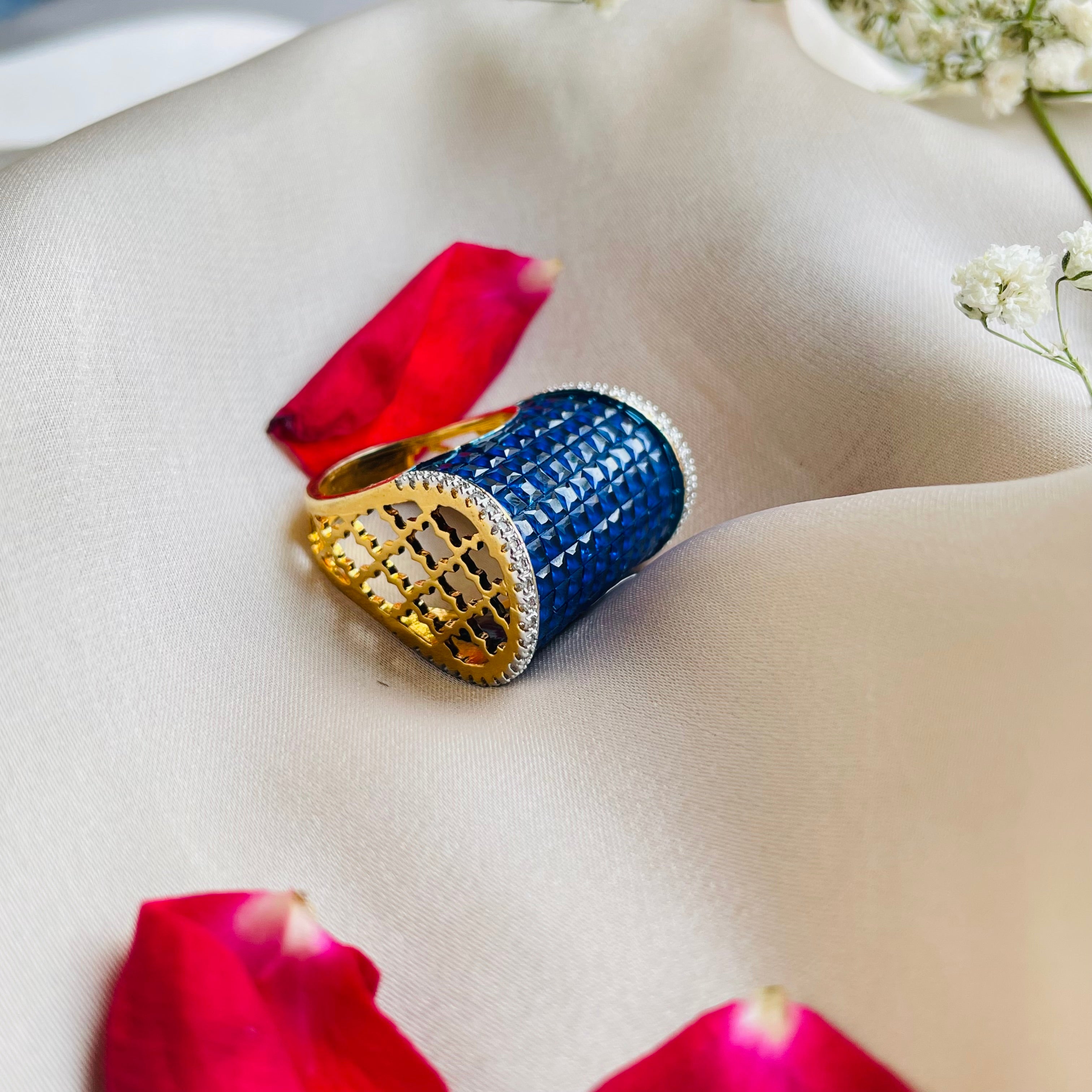 Ad Gloria  ring adjustable