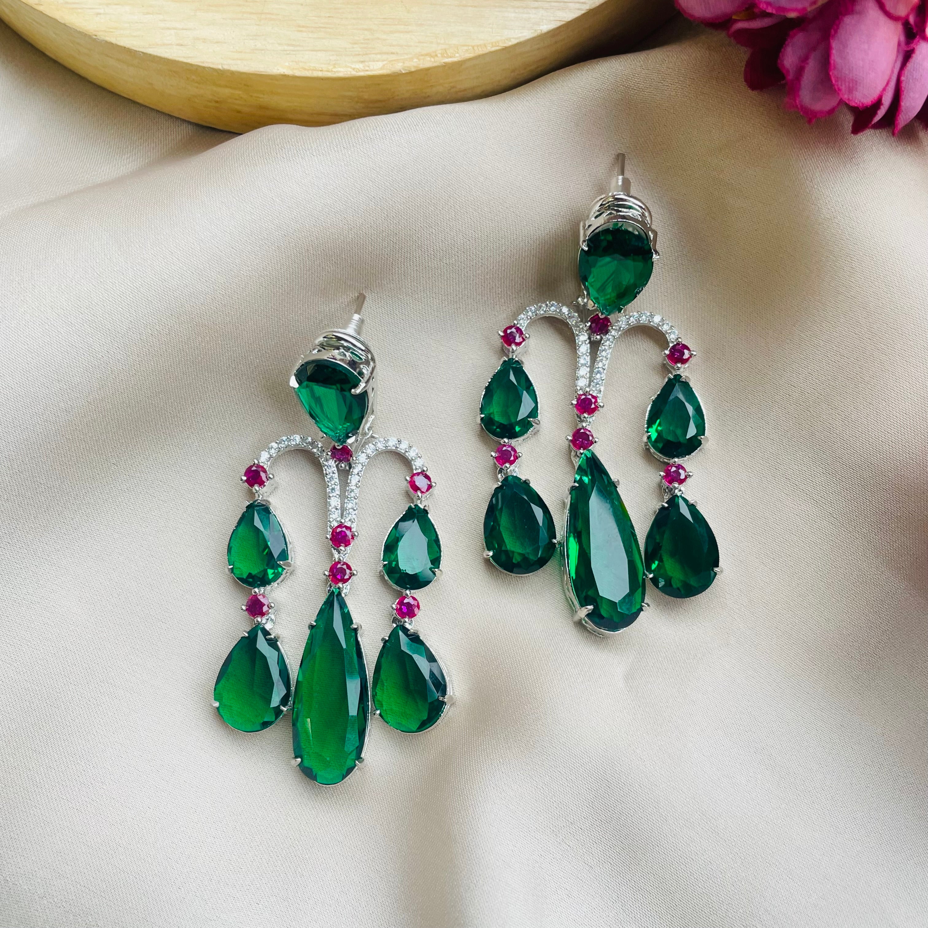 Ad Julia earrings-2