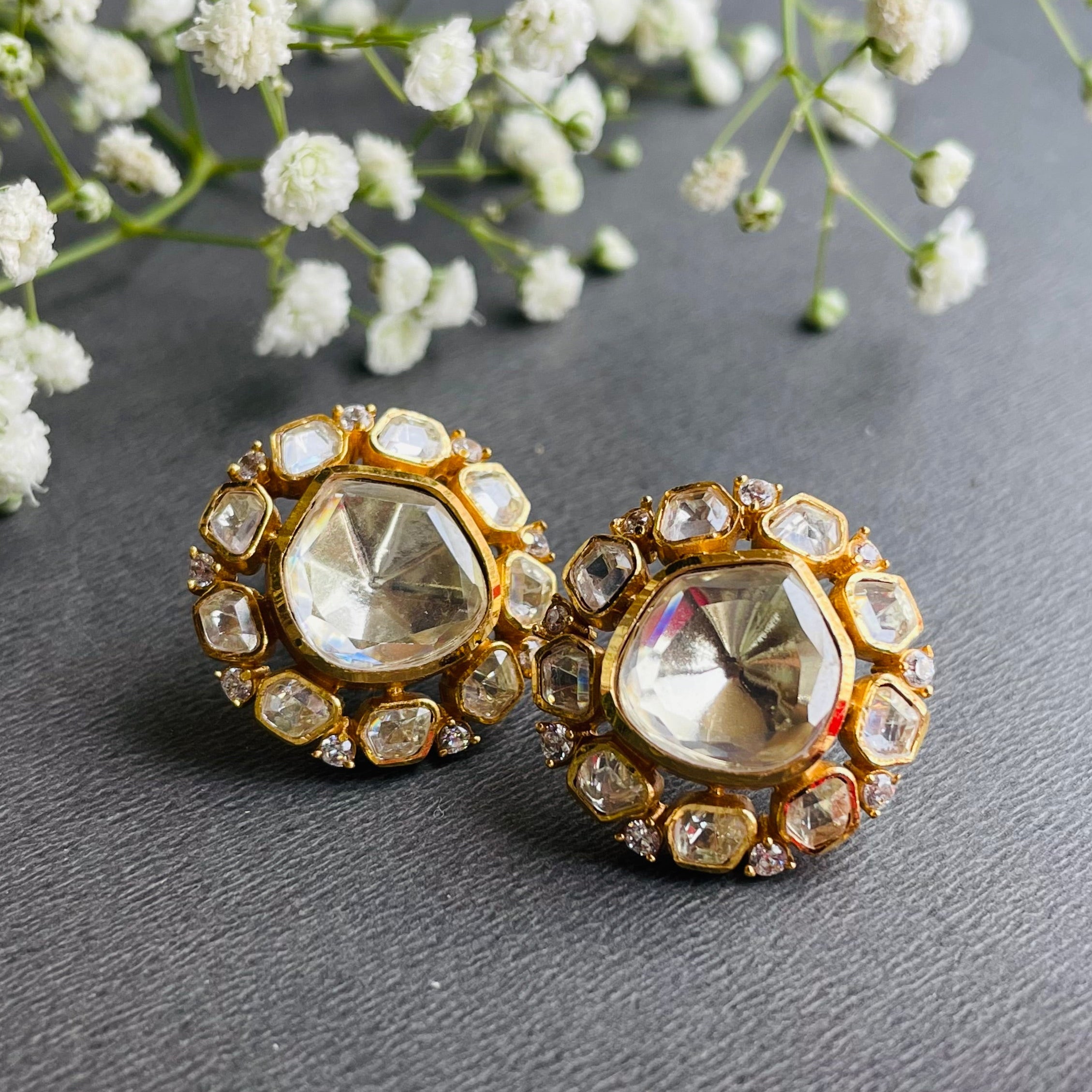 Nayaab maivish studs